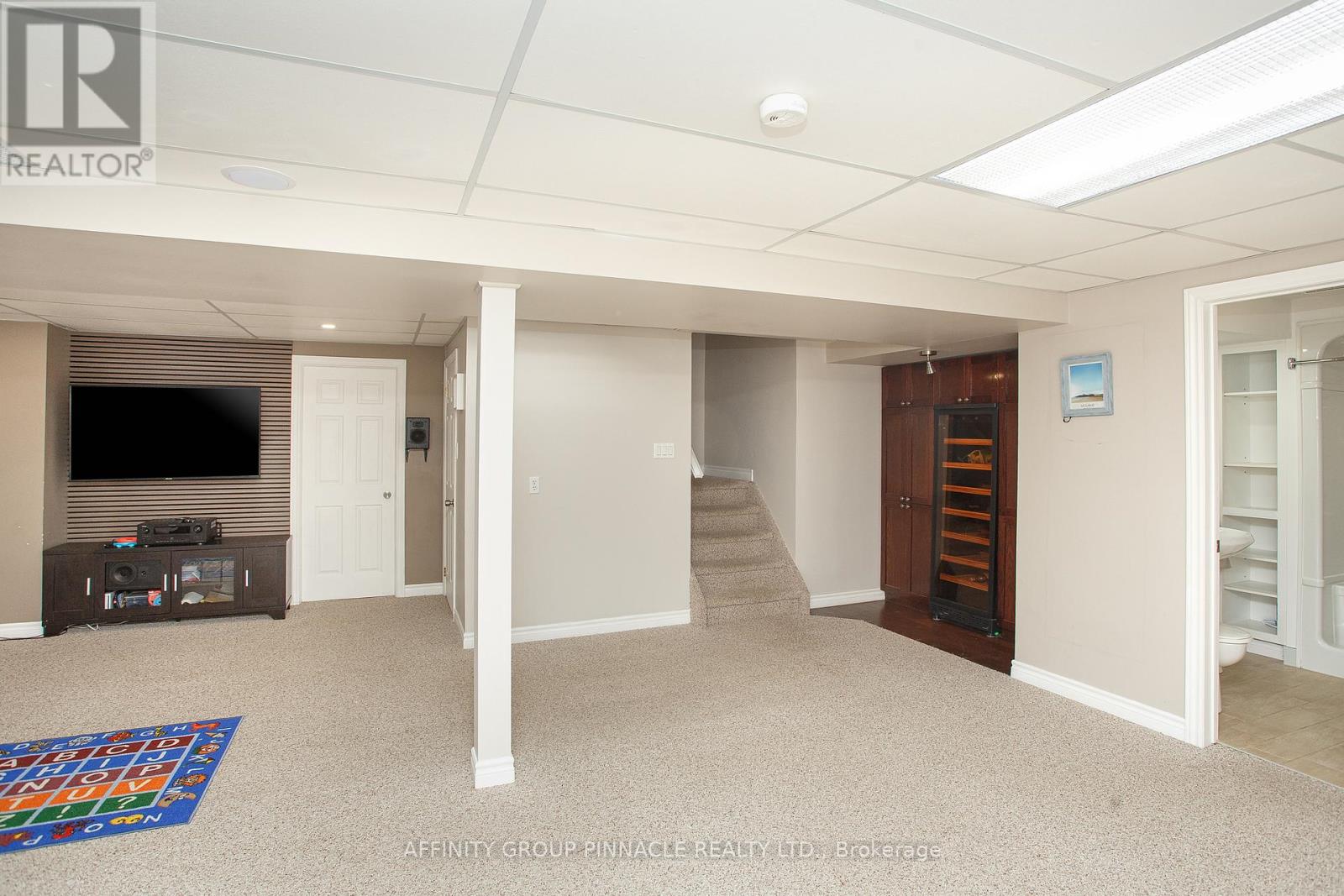 37 Parkway Avenue, Kawartha Lakes, Ontario K9V 5J7 - Photo 37 - X12523914