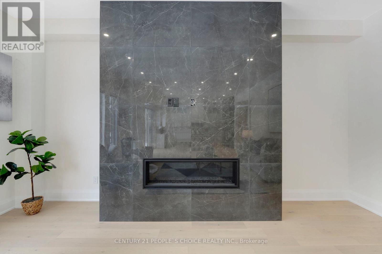 Upper - 8915 Heritage Road, Brampton, Ontario  L6Y 0E4 - Photo 18 - W12444547