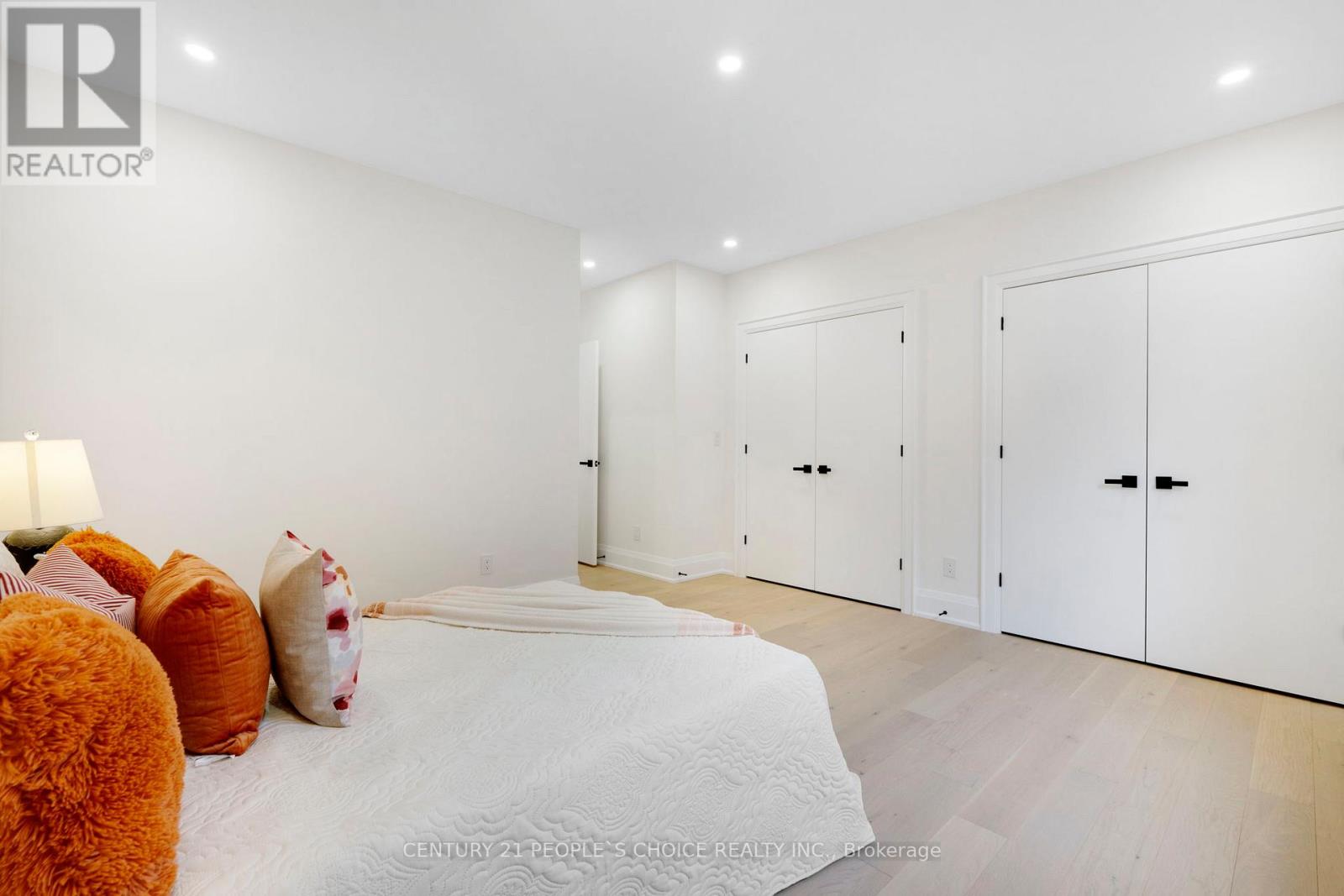 Upper - 8915 Heritage Road, Brampton, Ontario  L6Y 0E4 - Photo 41 - W12444547