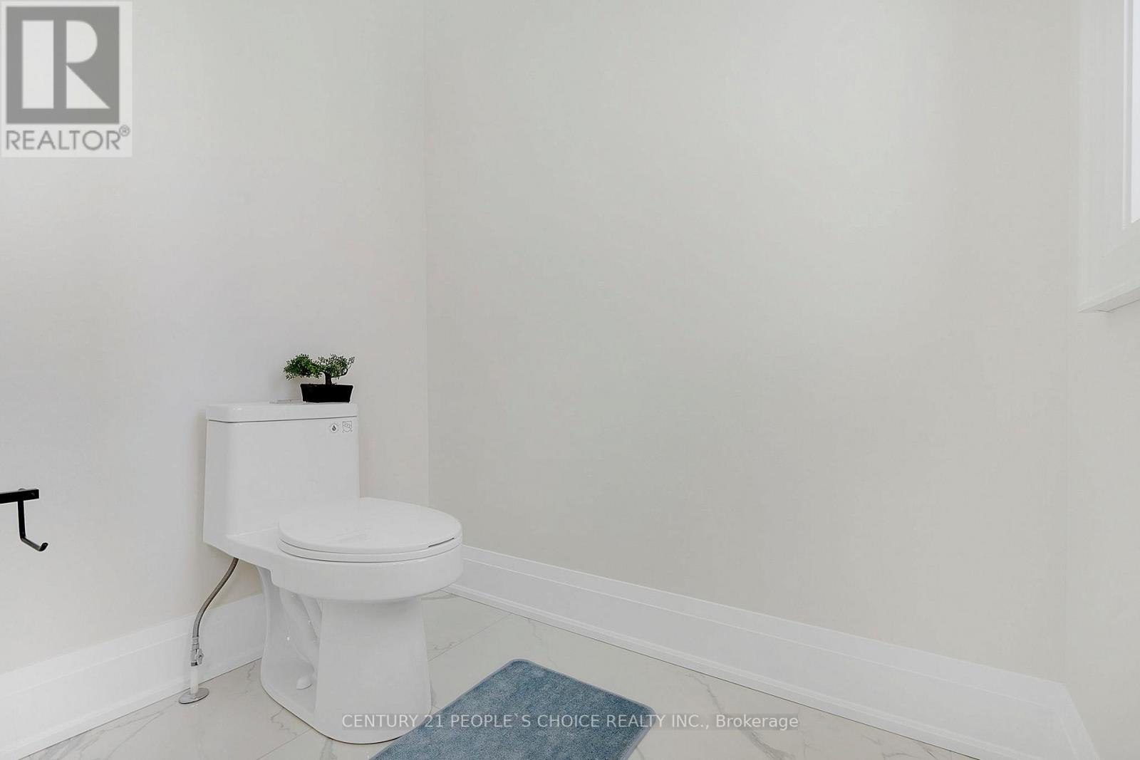 Upper - 8915 Heritage Road, Brampton, Ontario  L6Y 0E4 - Photo 48 - W12444547