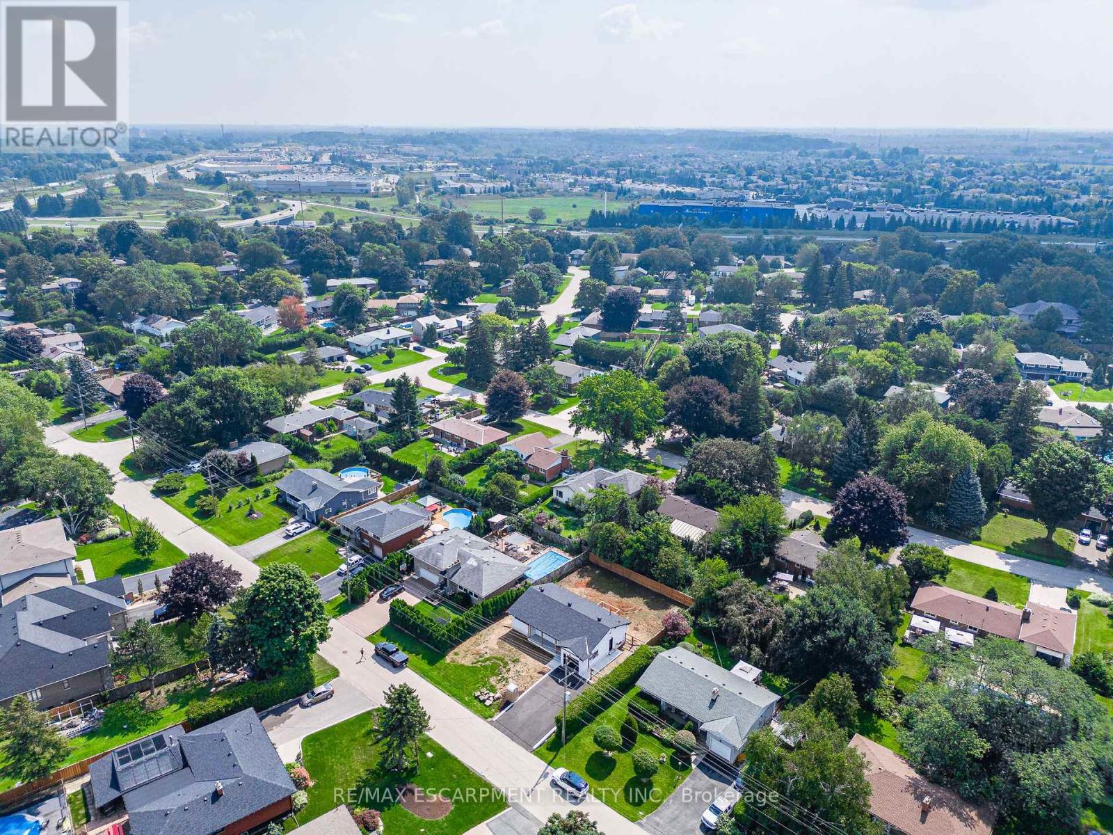 Upper - 664 Hiawatha Boulevard, Hamilton, Ontario  L9G 3A5 - Photo 32 - X12523610