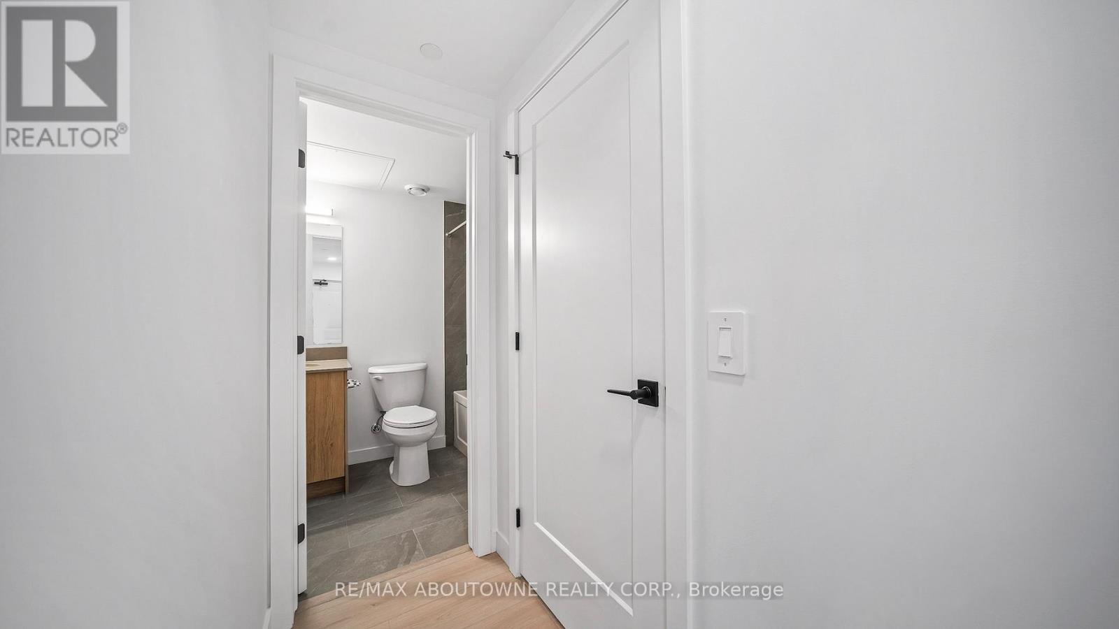 73 - 31 Mill Street, Kitchener, Ontario  N2G 2Y2 - Photo 18 - X12523622