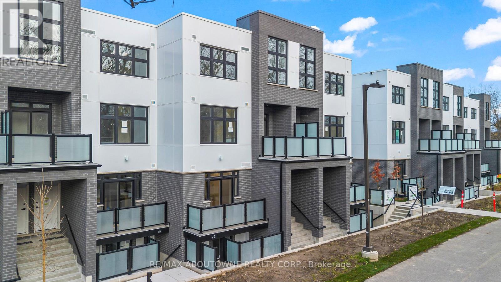 73 - 31 Mill Street, Kitchener, Ontario  N2G 2Y2 - Photo 2 - X12523622