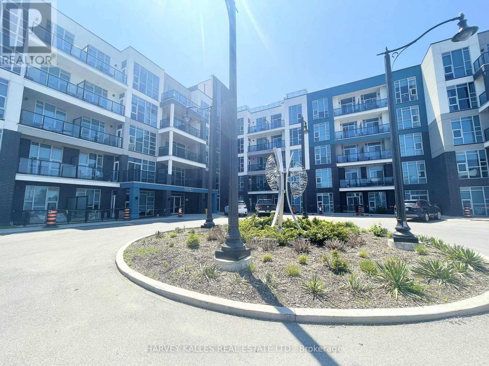 109 - 10 Concord Place, Grimsby, Ontario  L3M 0G6 - Photo 2 - X12523750