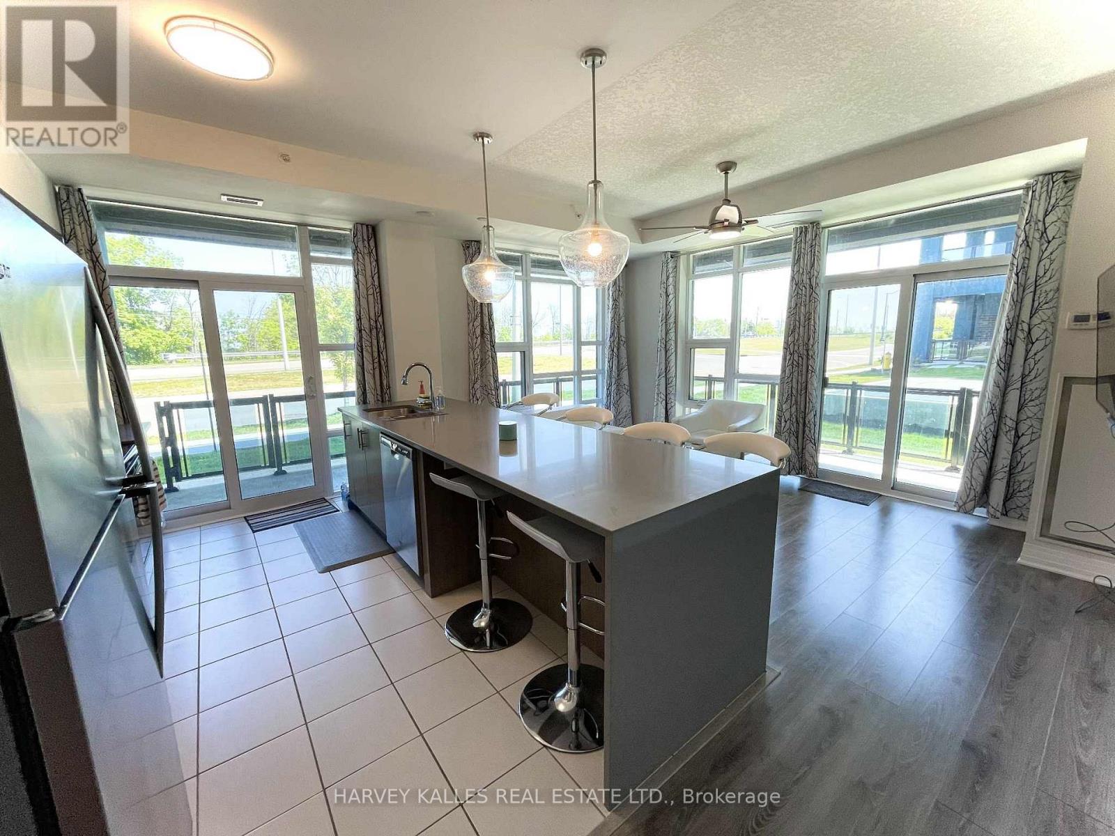 109 - 10 Concord Place, Grimsby, Ontario  L3M 0G6 - Photo 6 - X12523750