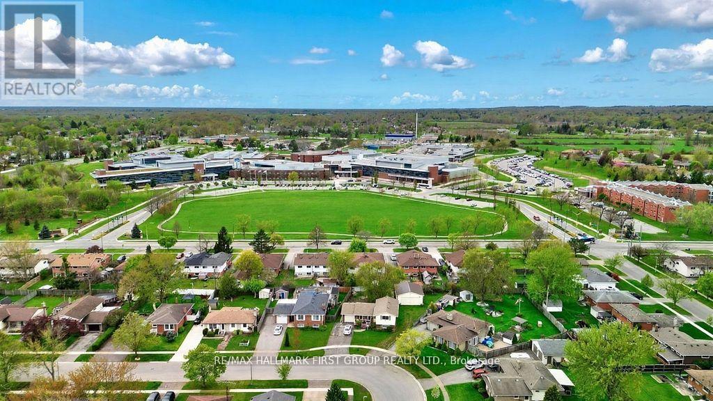 Bsmt - 510 First Avenue, Welland, Ontario  L3C 6A7 - Photo 21 - X12523800