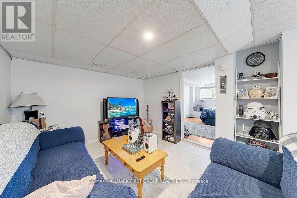 Bsmt - 510 First Avenue, Welland, Ontario  L3C 6A7 - Photo 3 - X12523800