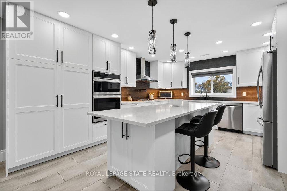 74 Green Mountain Road E, Hamilton, Ontario  L8G 4N4 - Photo 16 - X12523812