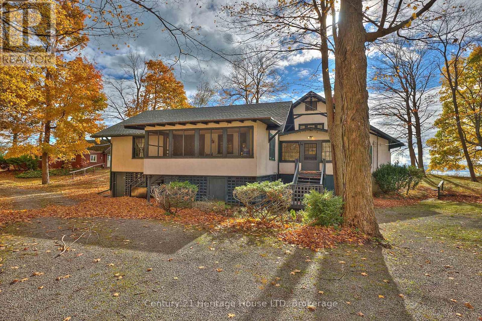 1033 Firelane 1 Road, Port Colborne (Sherkston), Ontario  L3K 5V3 - Photo 6 - X12523836