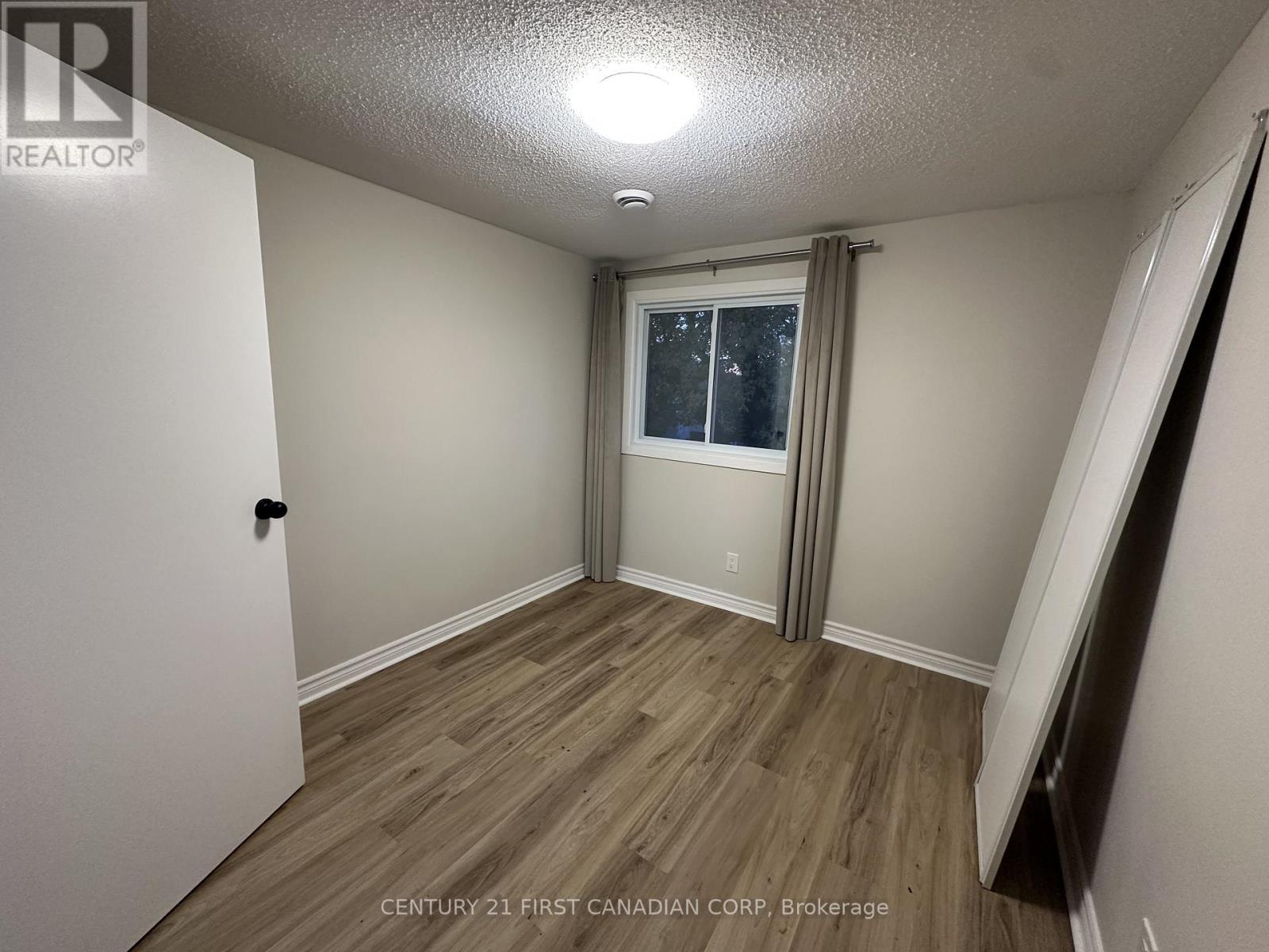 7 - 135 Belmont Drive, London South, Ontario  N6J 4J3 - Photo 6 - X12522278