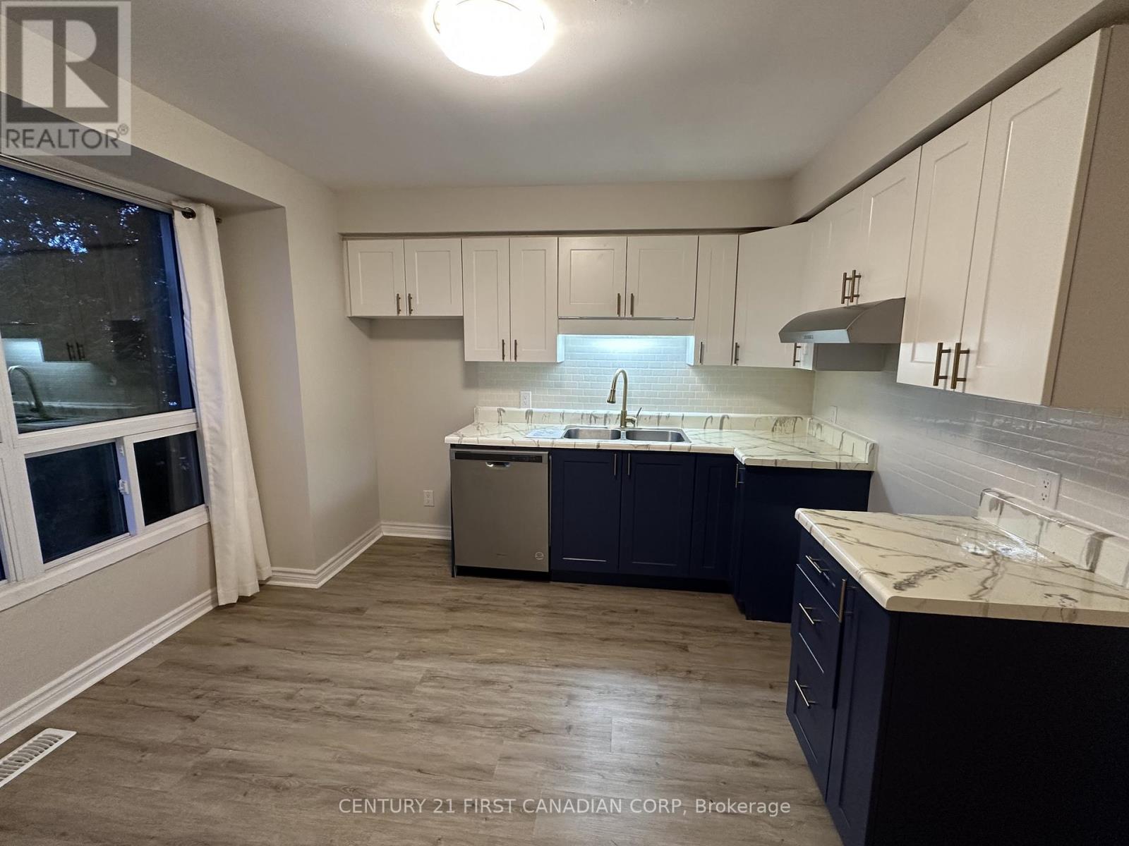 7 - 135 Belmont Drive, London South, Ontario  N6J 4J3 - Photo 2 - X12522278