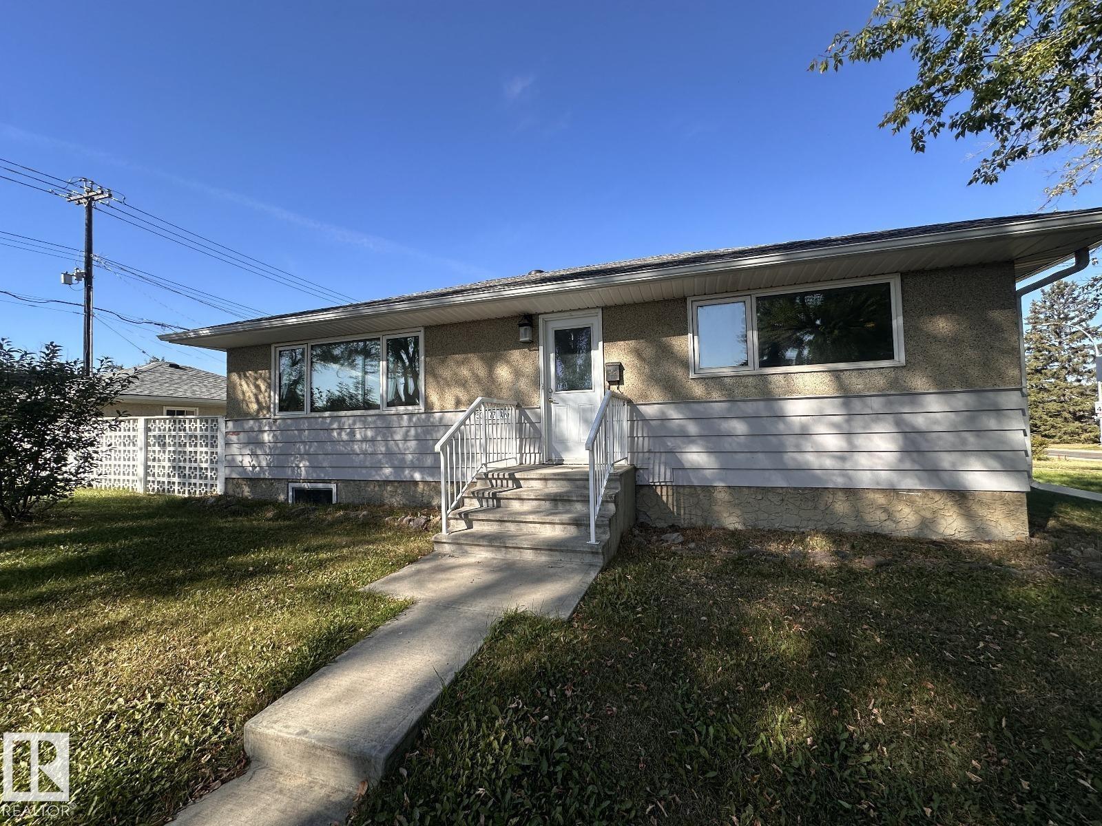 7504 77 AV NW, Edmonton, Alberta