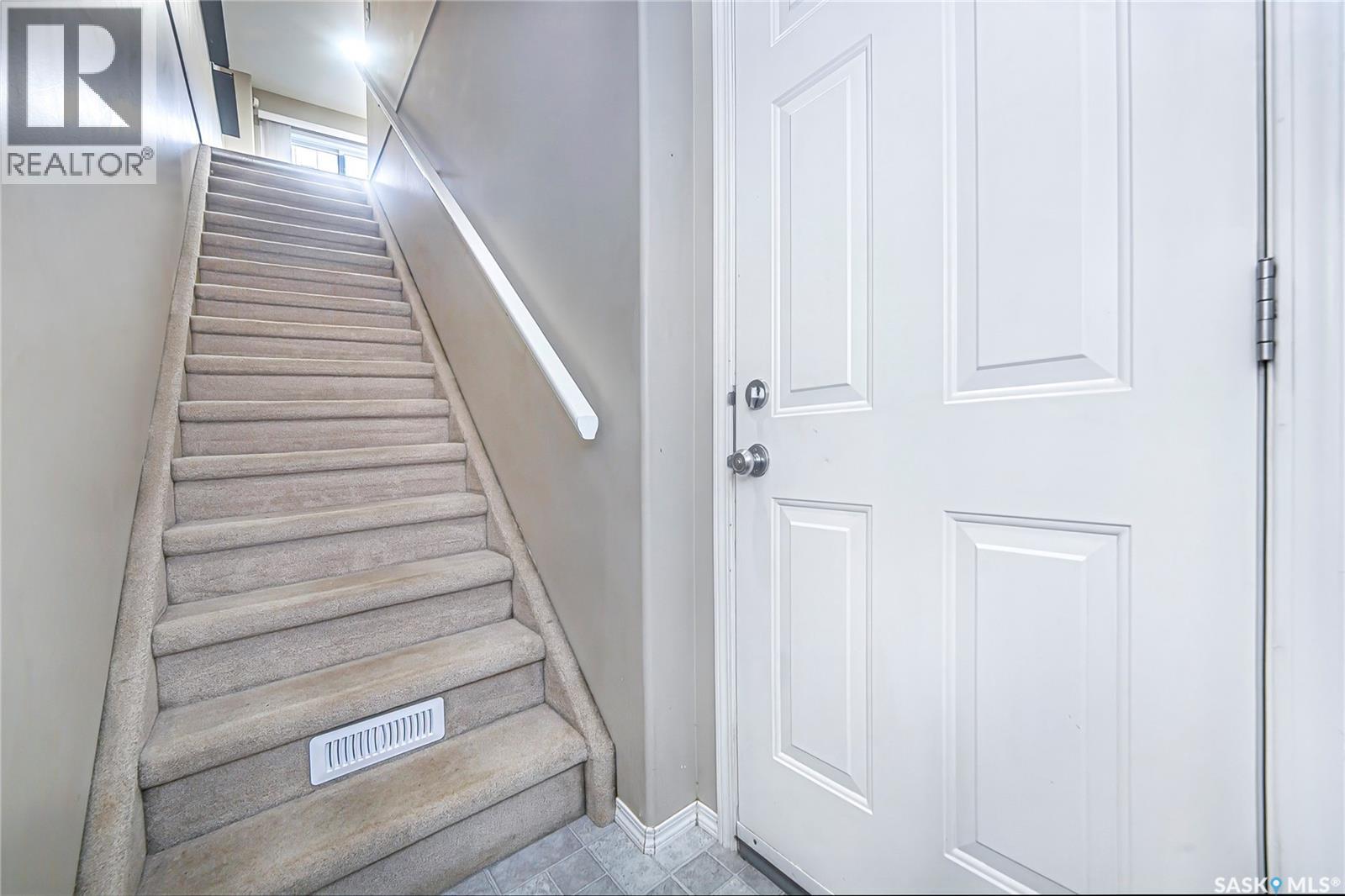 42 243 Herold Terrace, Saskatoon, Saskatchewan  S7V 1J5 - Photo 8 - SK023667