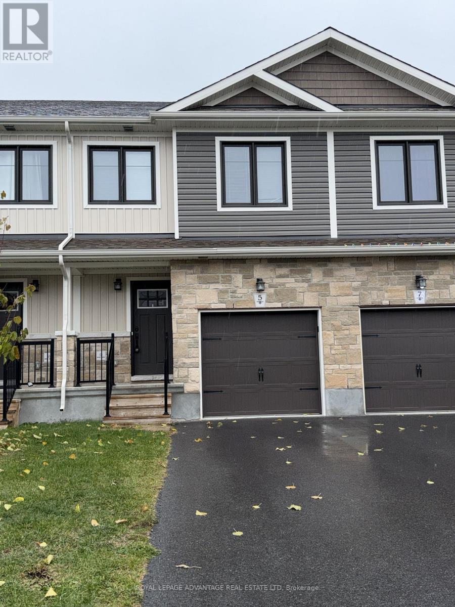 5 STAPLES BOULEVARD, Smiths Falls, Ontario