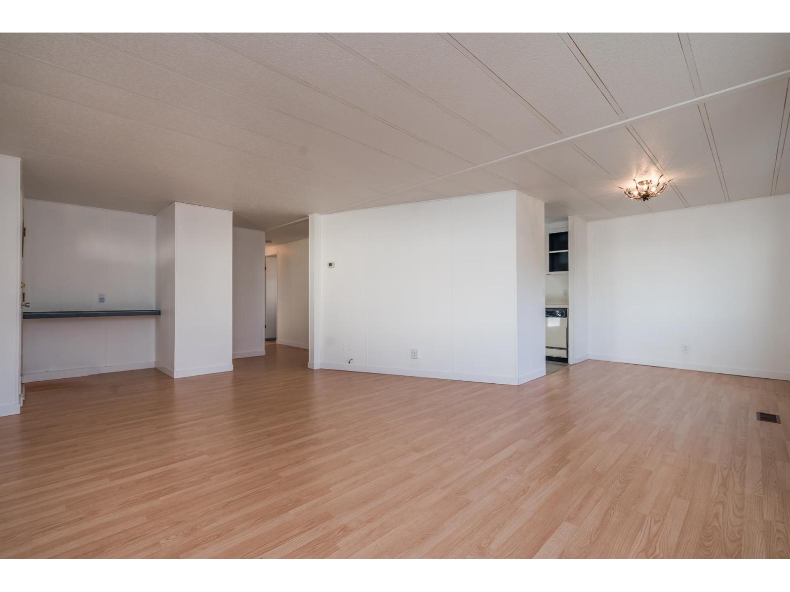 44 1640 162 Street, Surrey, British Columbia V4A 6Y9 - Photo 8 - R3010012