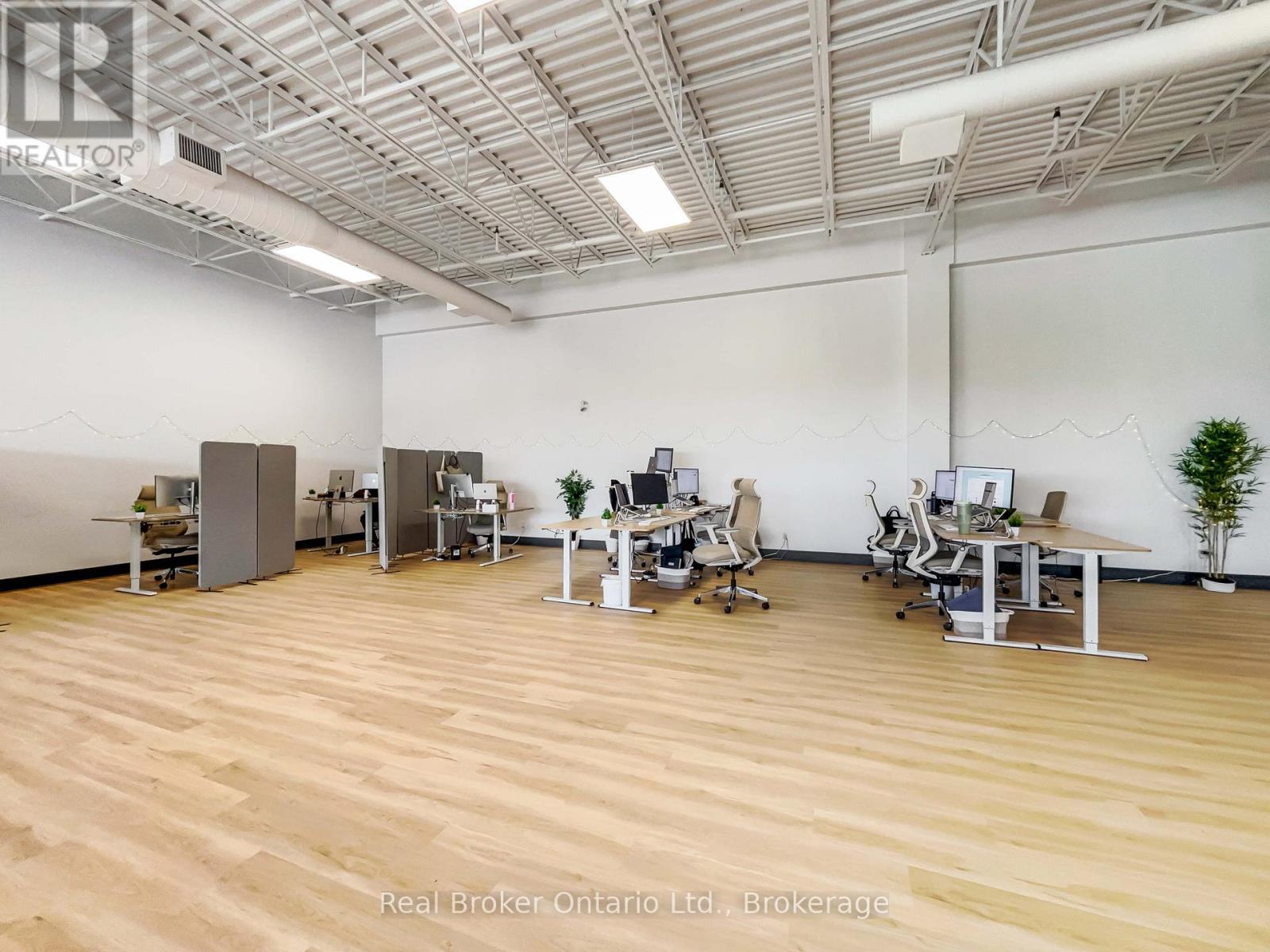 205b - 195 Hanlon Creek Boulevard, Guelph, Ontario N1C 0A1 - Photo 19 - X12523842