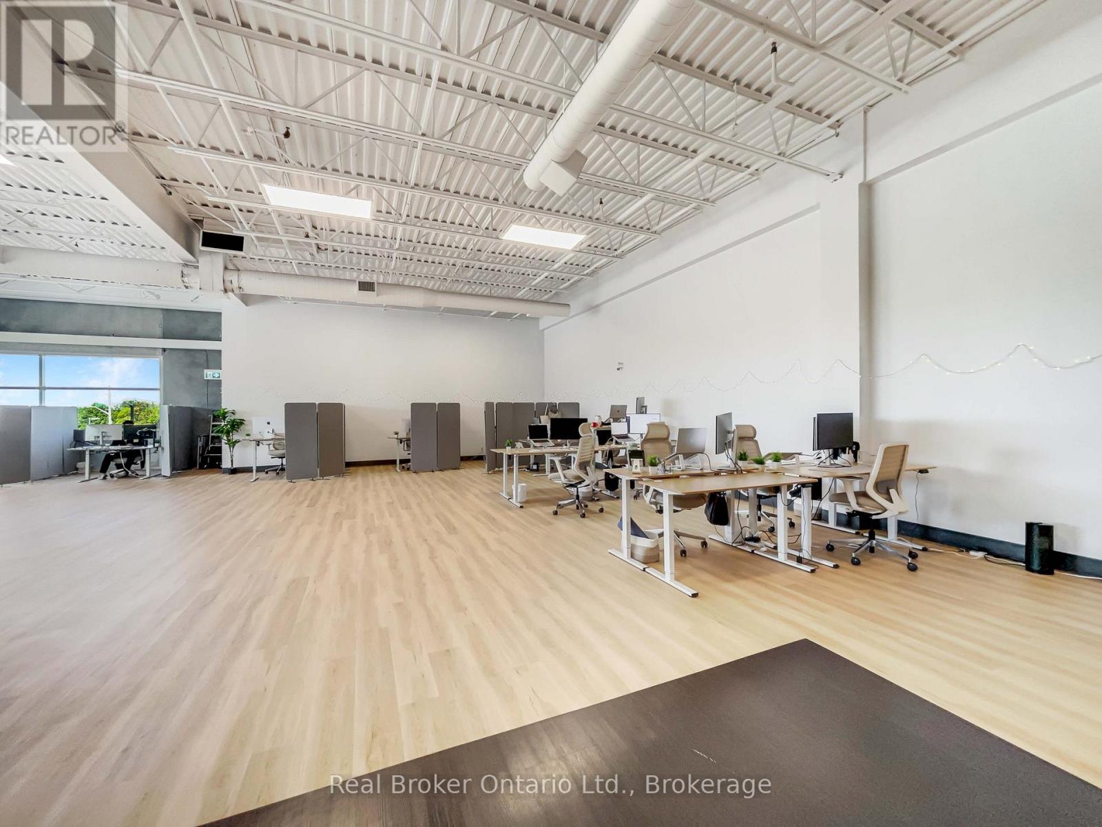 205b - 195 Hanlon Creek Boulevard, Guelph, Ontario N1C 0A1 - Photo 23 - X12523842