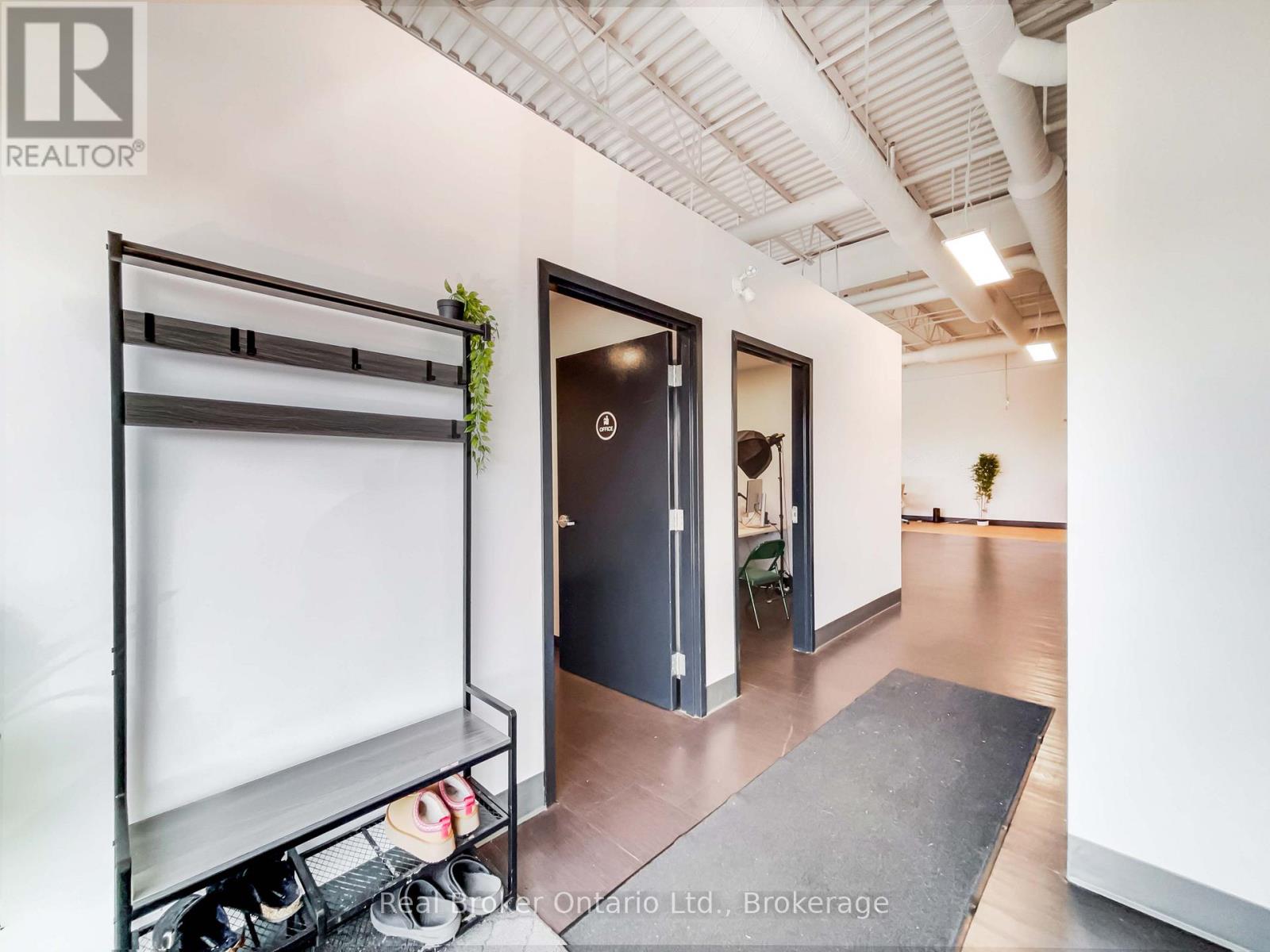 205b - 195 Hanlon Creek Boulevard, Guelph, Ontario N1C 0A1 - Photo 24 - X12523842