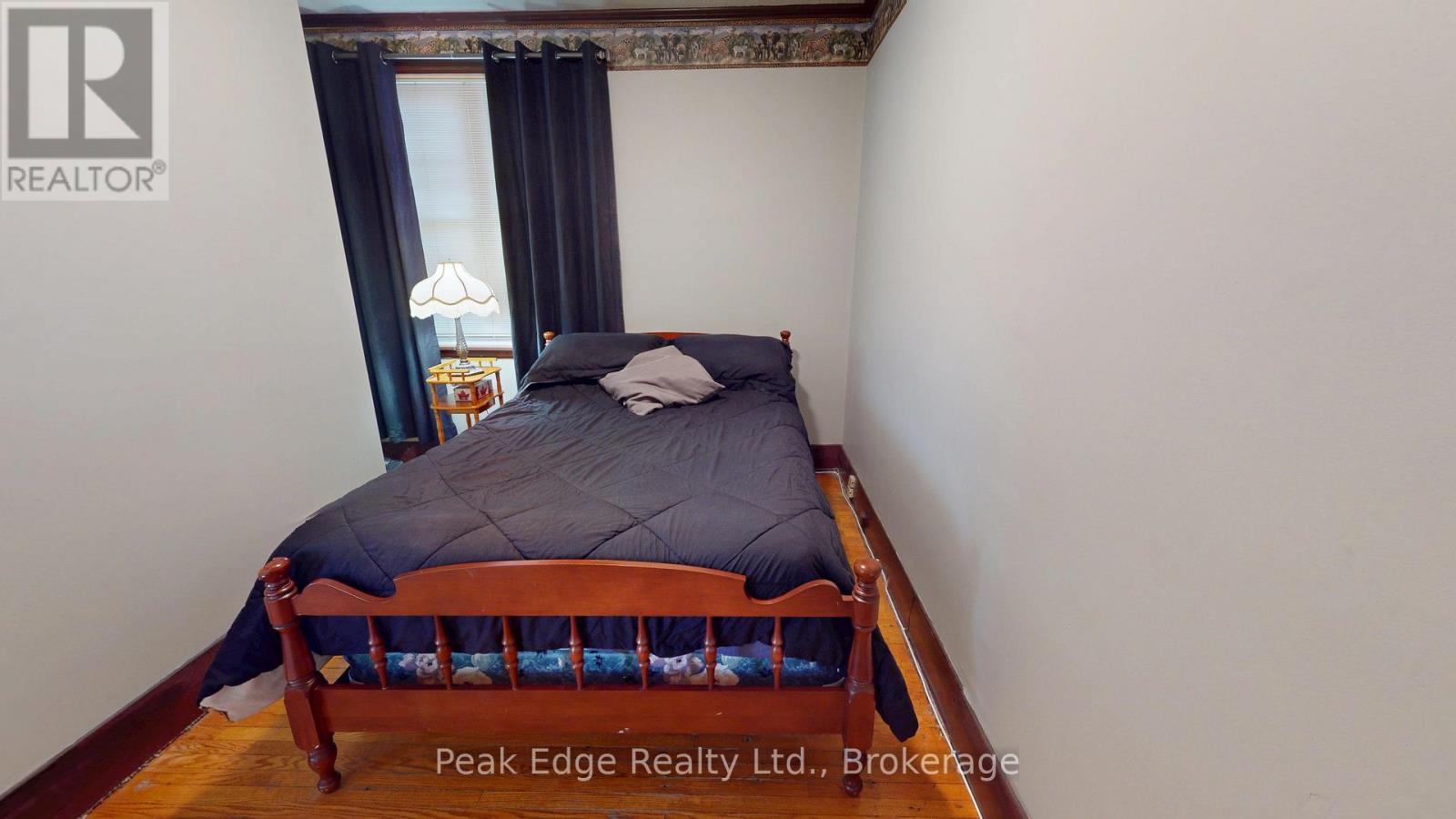 477 12th Avenue, Hanover, Ontario N4N 2V1 - Photo 13 - X12523874