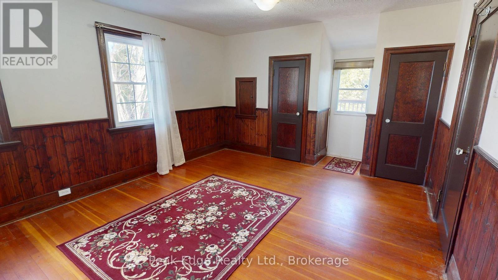 477 12th Avenue, Hanover, Ontario N4N 2V1 - Photo 22 - X12523874