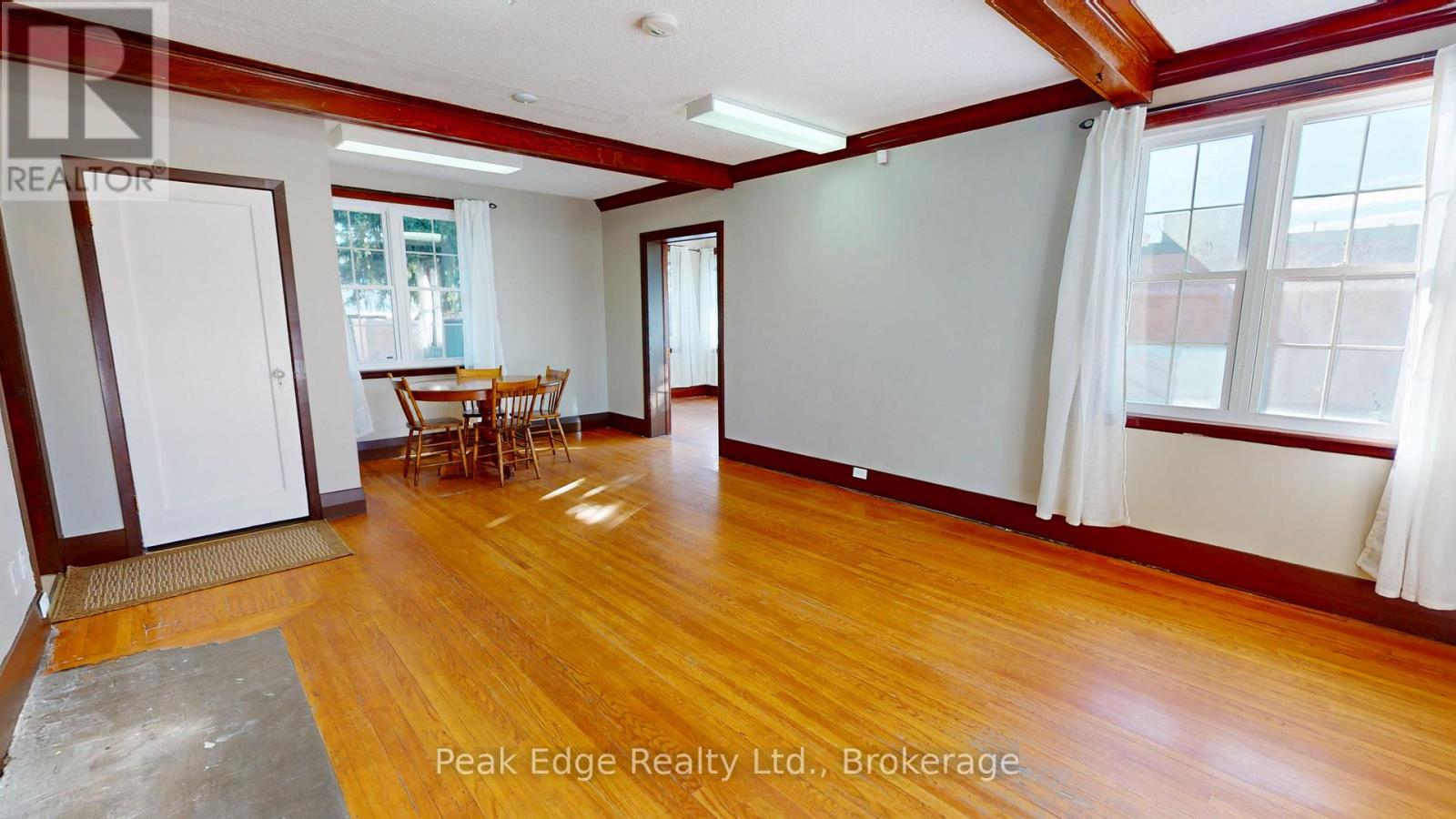 477 12th Avenue, Hanover, Ontario  N4N 2V1 - Photo 5 - X12523878