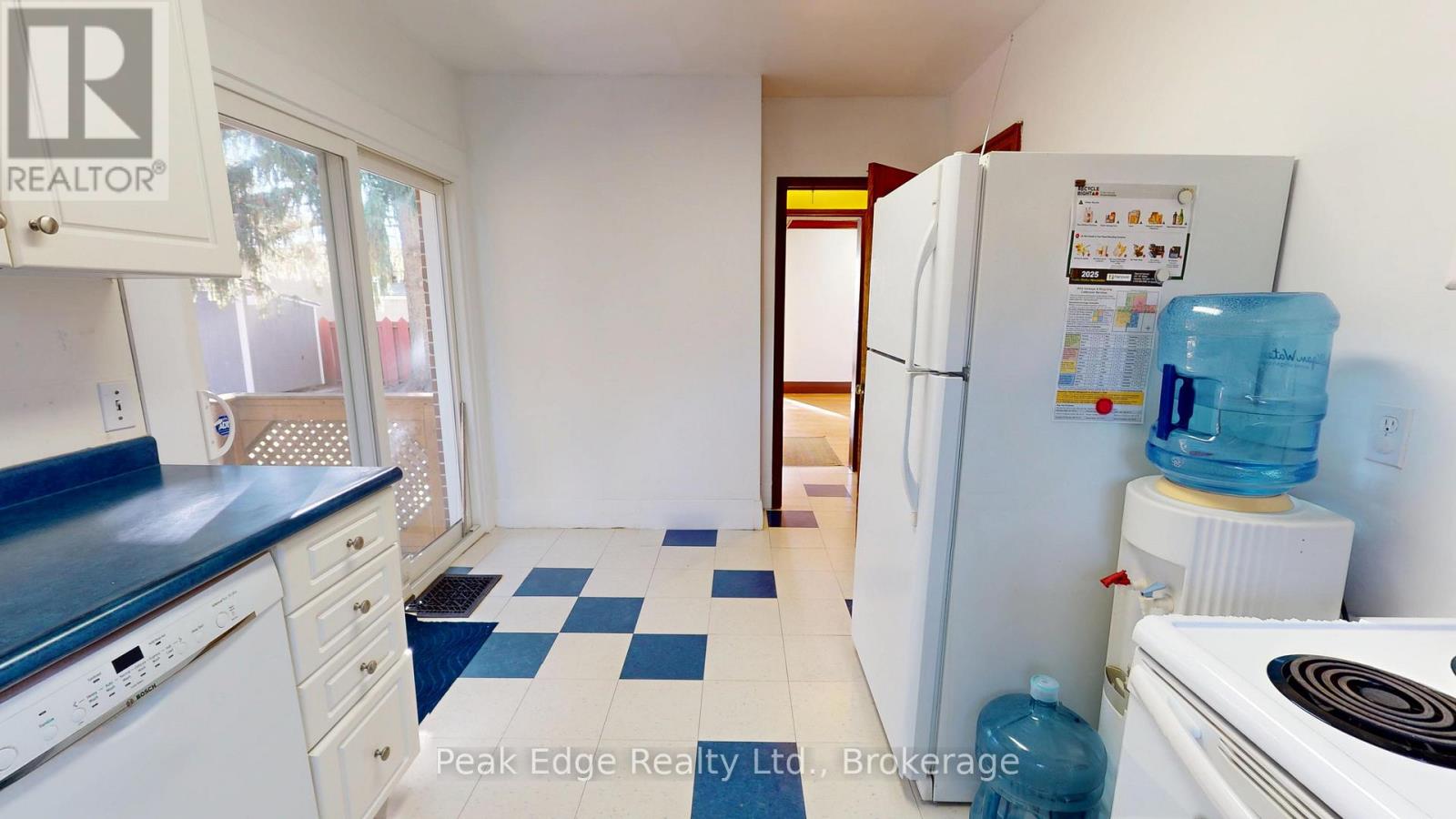 477 12th Avenue, Hanover, Ontario  N4N 2V1 - Photo 8 - X12523878