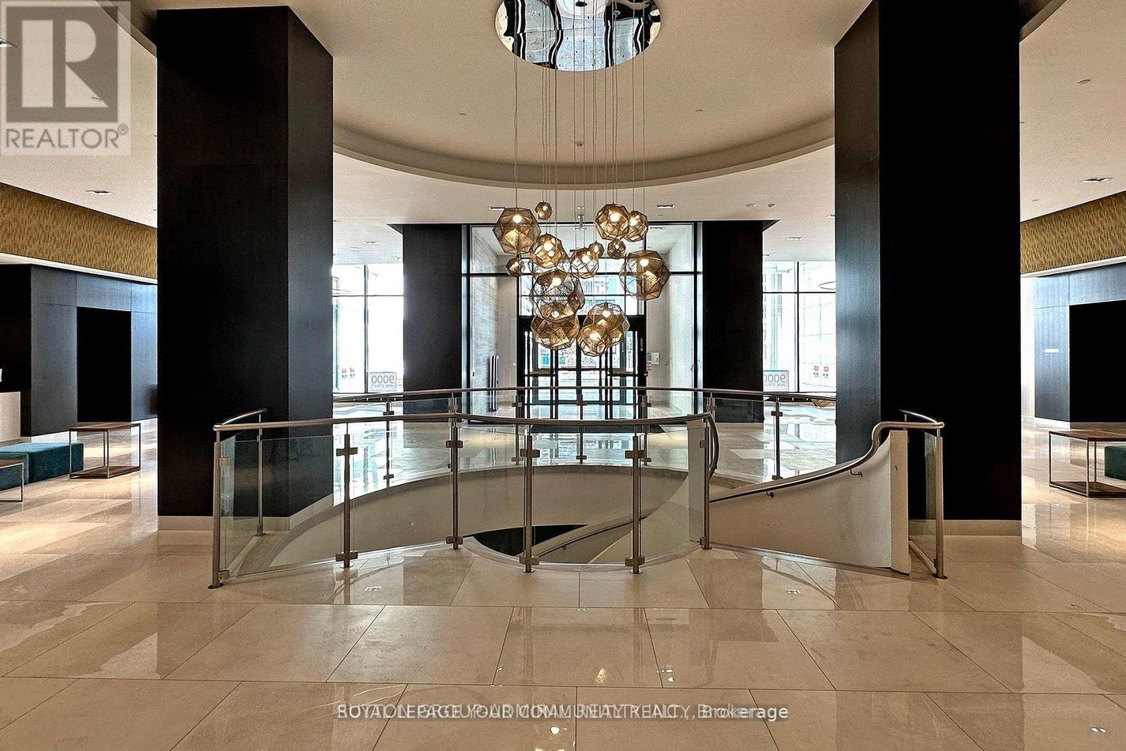 1916 - 9000 Jane Street, Vaughan, Ontario  L4K 2M9 - Photo 4 - N12522172