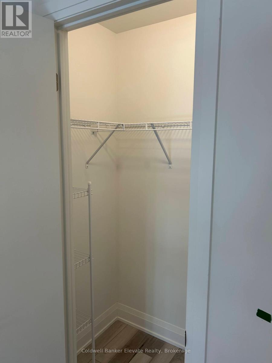 221 - 3250 Carding Mill Trail, Oakville, Ontario L6M 1L3 - Photo 8 - W12505690