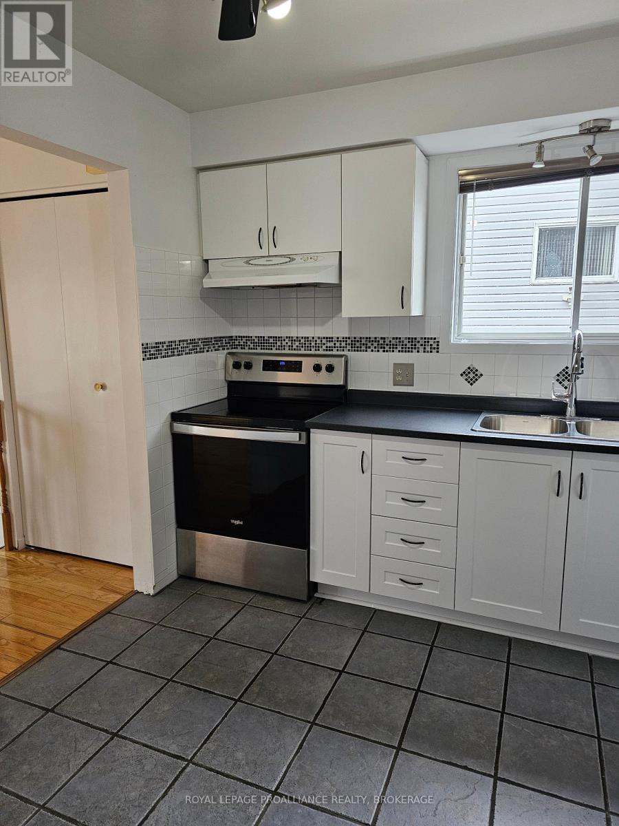 915 Warburton Crescent, Kingston, Ontario  K7M 8L3 - Photo 20 - X12497610
