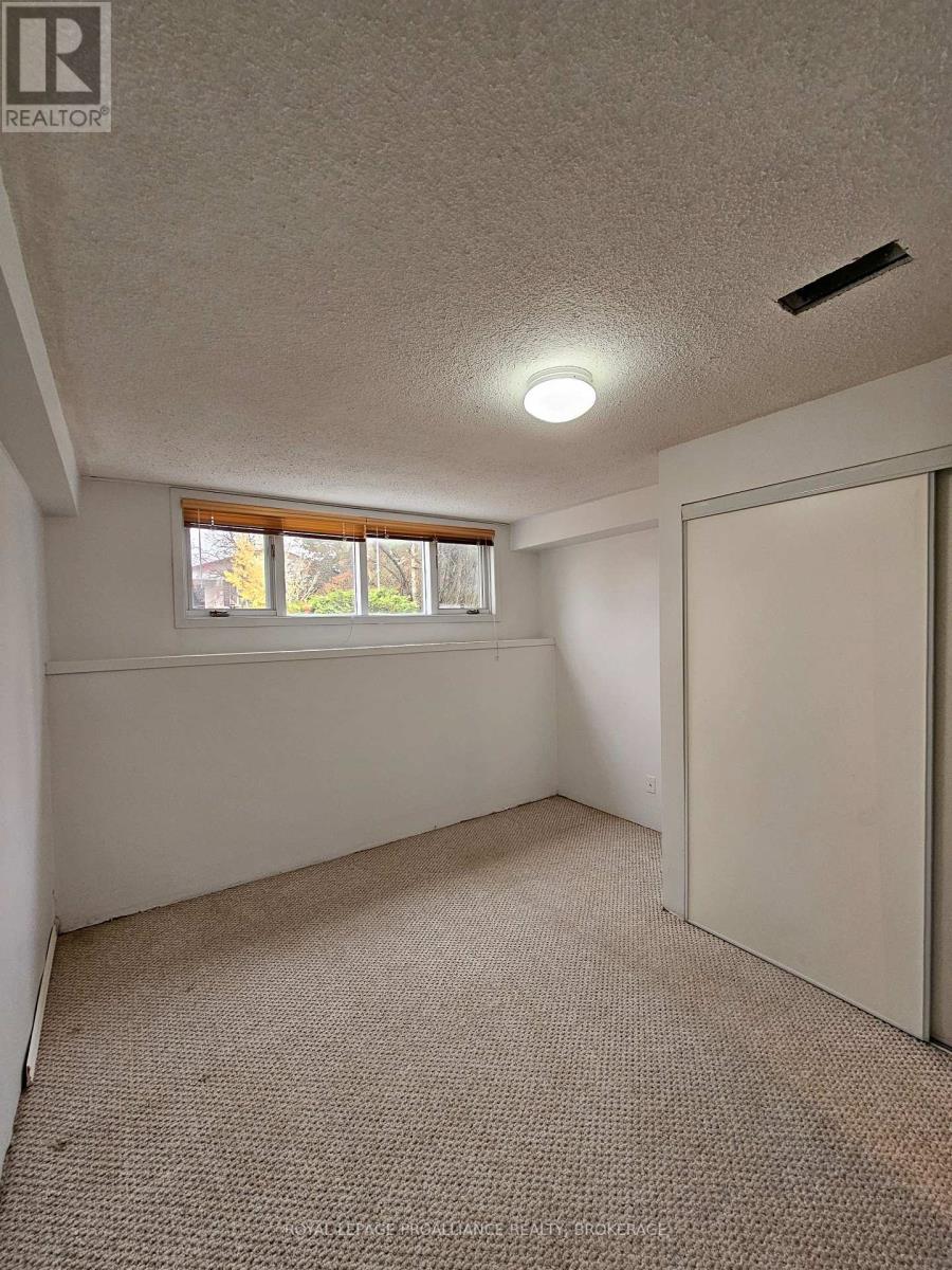 915 Warburton Crescent, Kingston, Ontario  K7M 8L3 - Photo 25 - X12497610