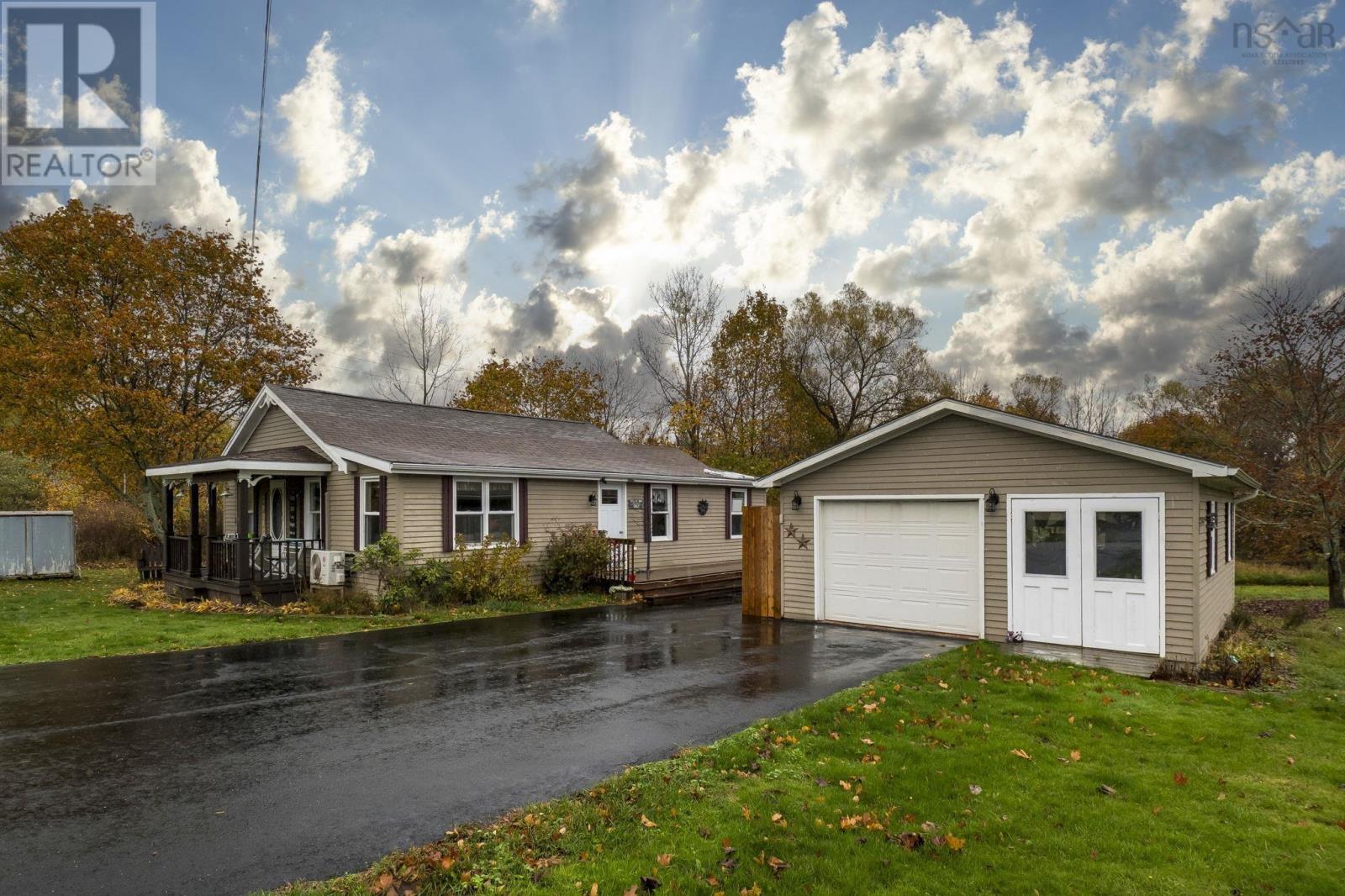 12 Tannery Road, Hantsport, Nova Scotia