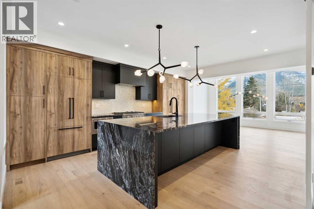 512 8th Avenue, Canmore, Alberta  T1W 2E3 - Photo 1 - A2225369