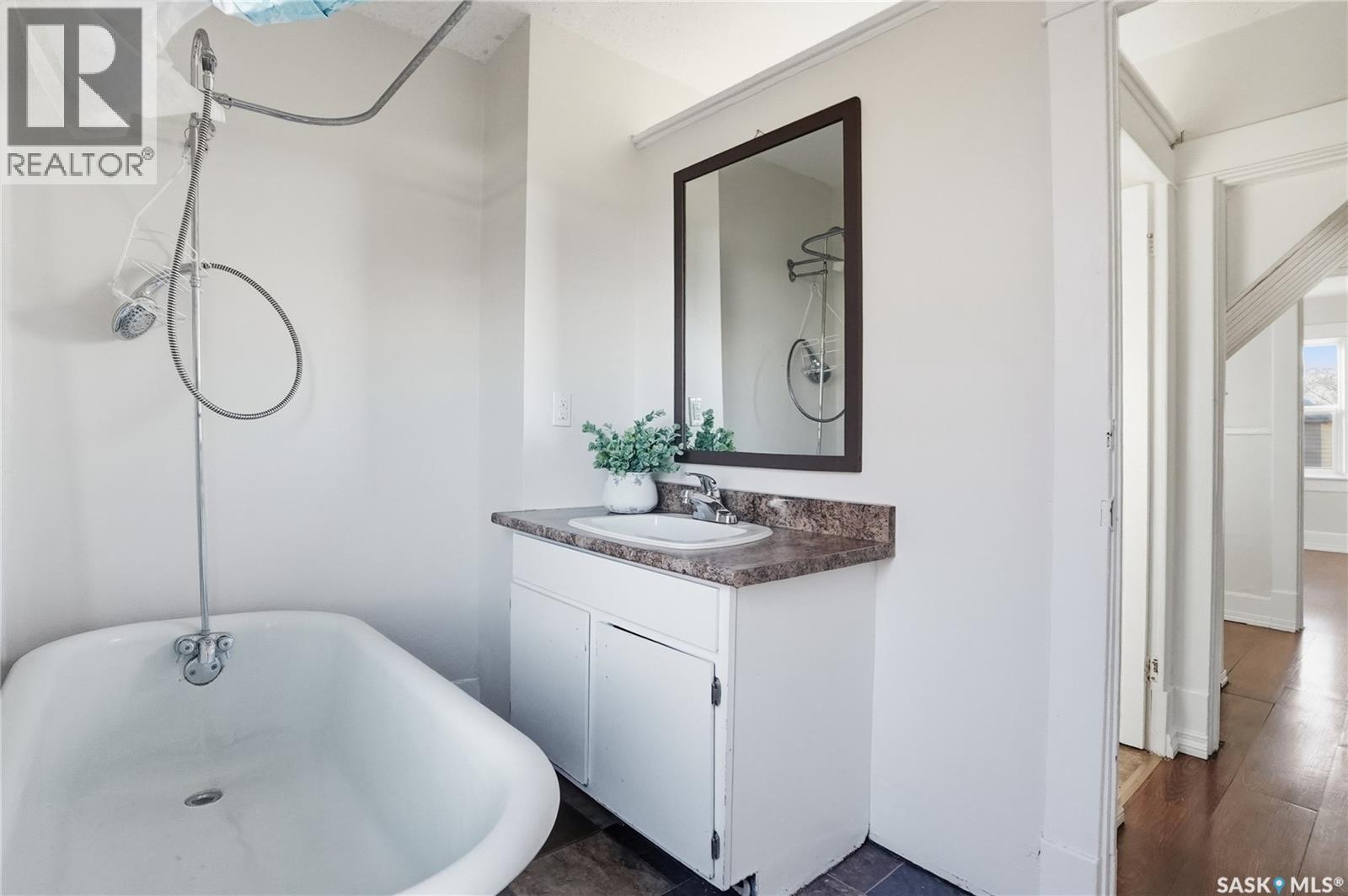 320 D Avenue S, Saskatoon, Saskatchewan  S7M 1R1 - Photo 23 - SK023687