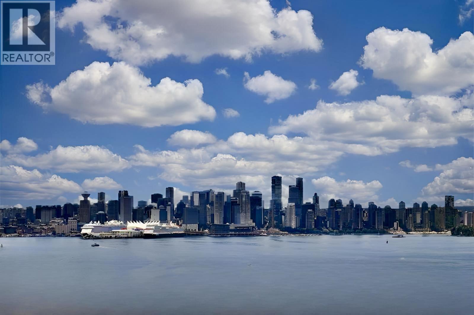 805 683 W VICTORIA PARK, North Vancouver, British Columbia