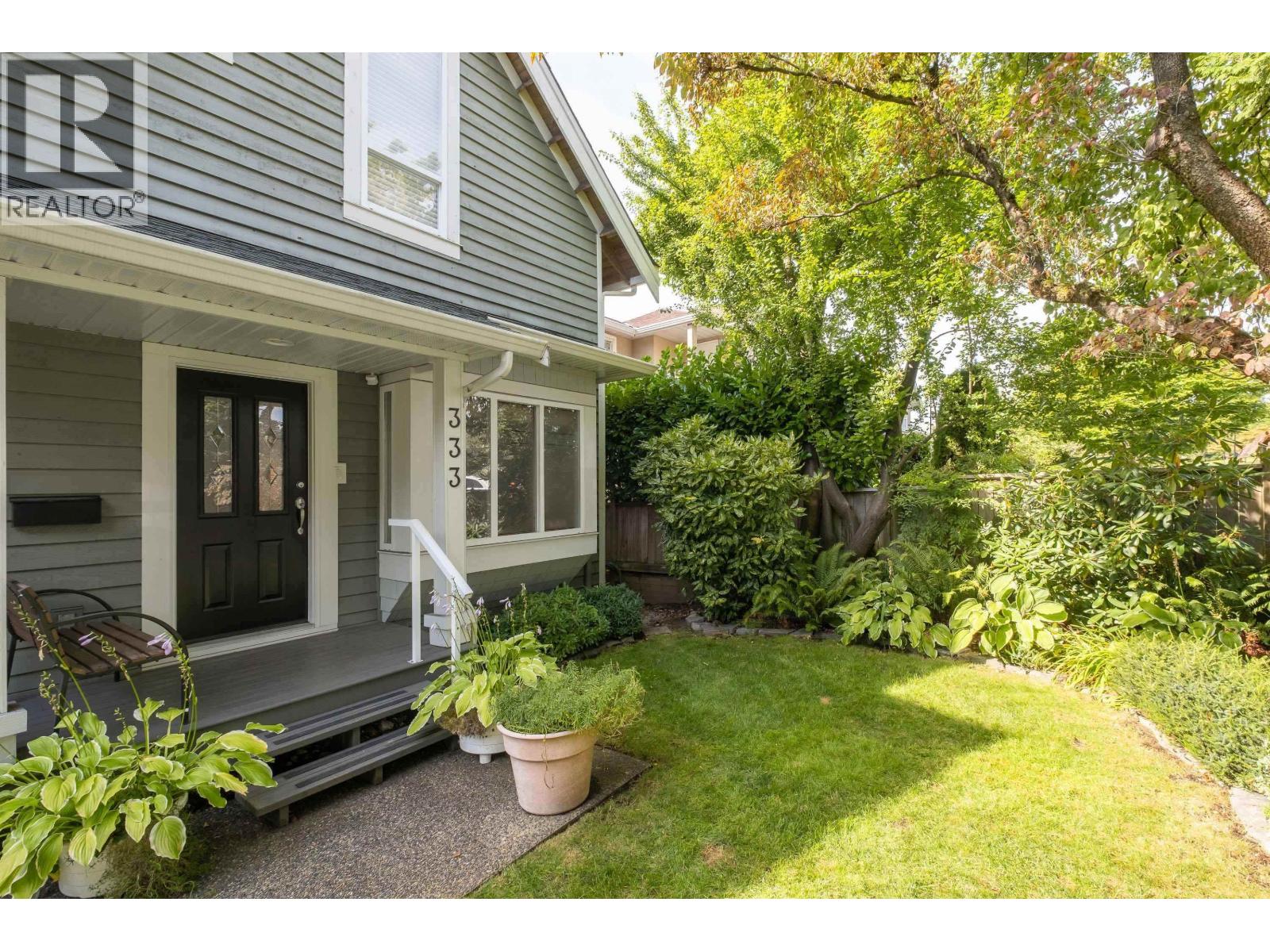 333 E Keith Road, North Vancouver, British Columbia  V7L 1V6 - Photo 2 - R3058381