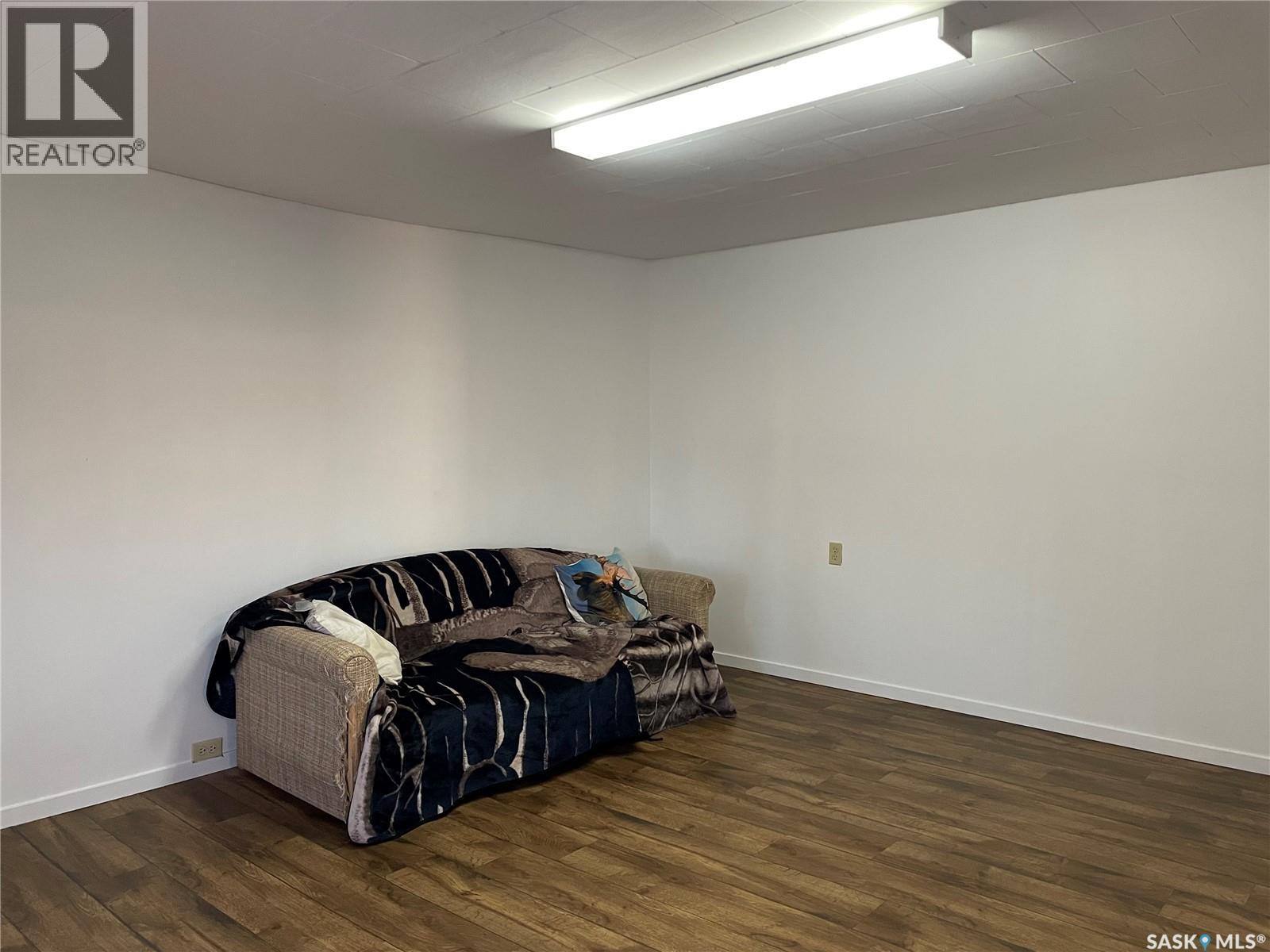 303 1st Street W, Meadow Lake, Saskatchewan  S9X 1Y5 - Photo 11 - SK023672