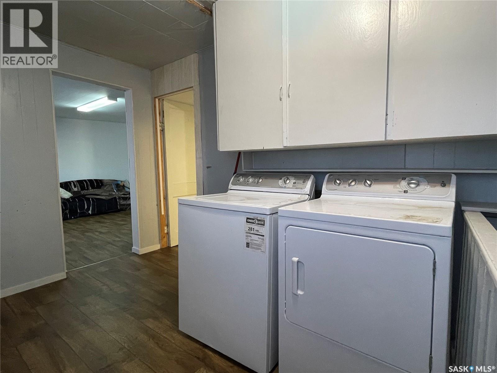 303 1st Street W, Meadow Lake, Saskatchewan  S9X 1Y5 - Photo 12 - SK023672