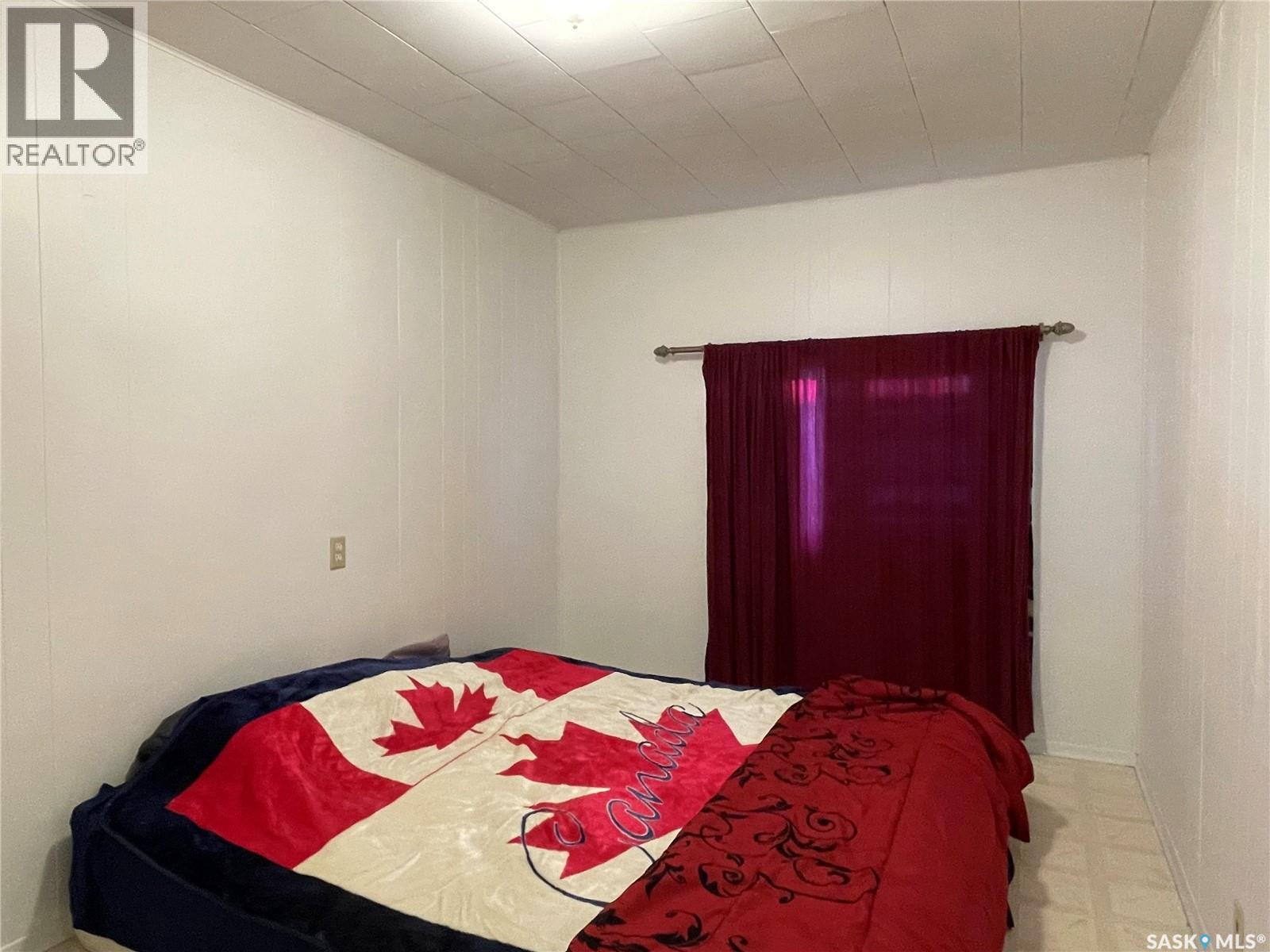 303 1st Street W, Meadow Lake, Saskatchewan  S9X 1Y5 - Photo 7 - SK023672