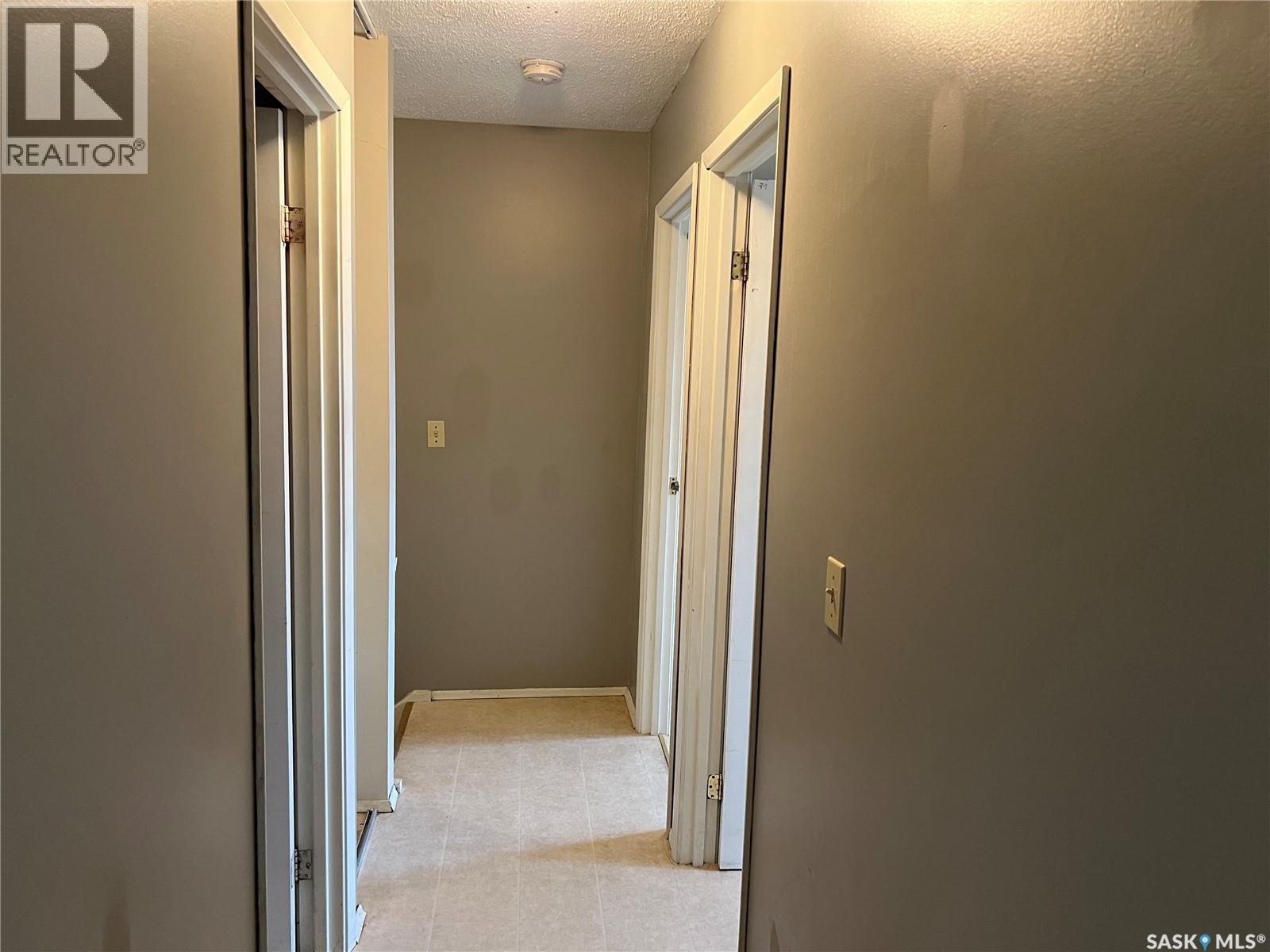 4036 Castle Road, Regina, Saskatchewan  S4S 6A4 - Photo 13 - SK023668