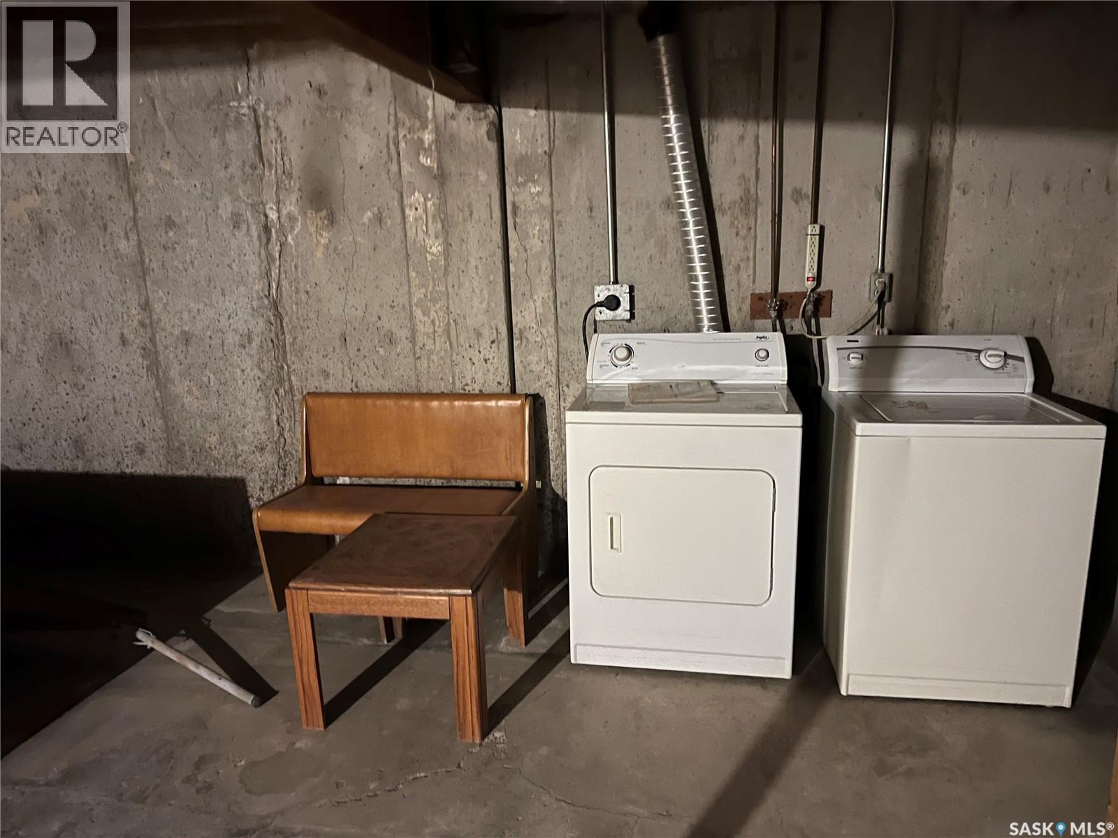 4036 Castle Road, Regina, Saskatchewan  S4S 6A4 - Photo 20 - SK023668