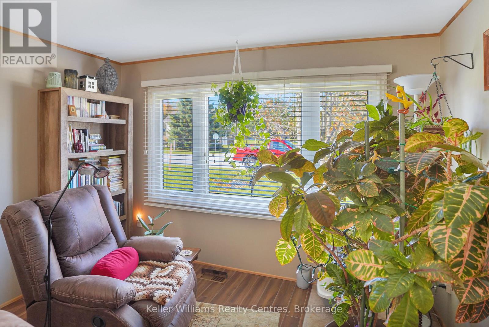 373 Isaac Street, South Bruce Peninsula, Ontario  N0H 2T0 - Photo 13 - X12517776