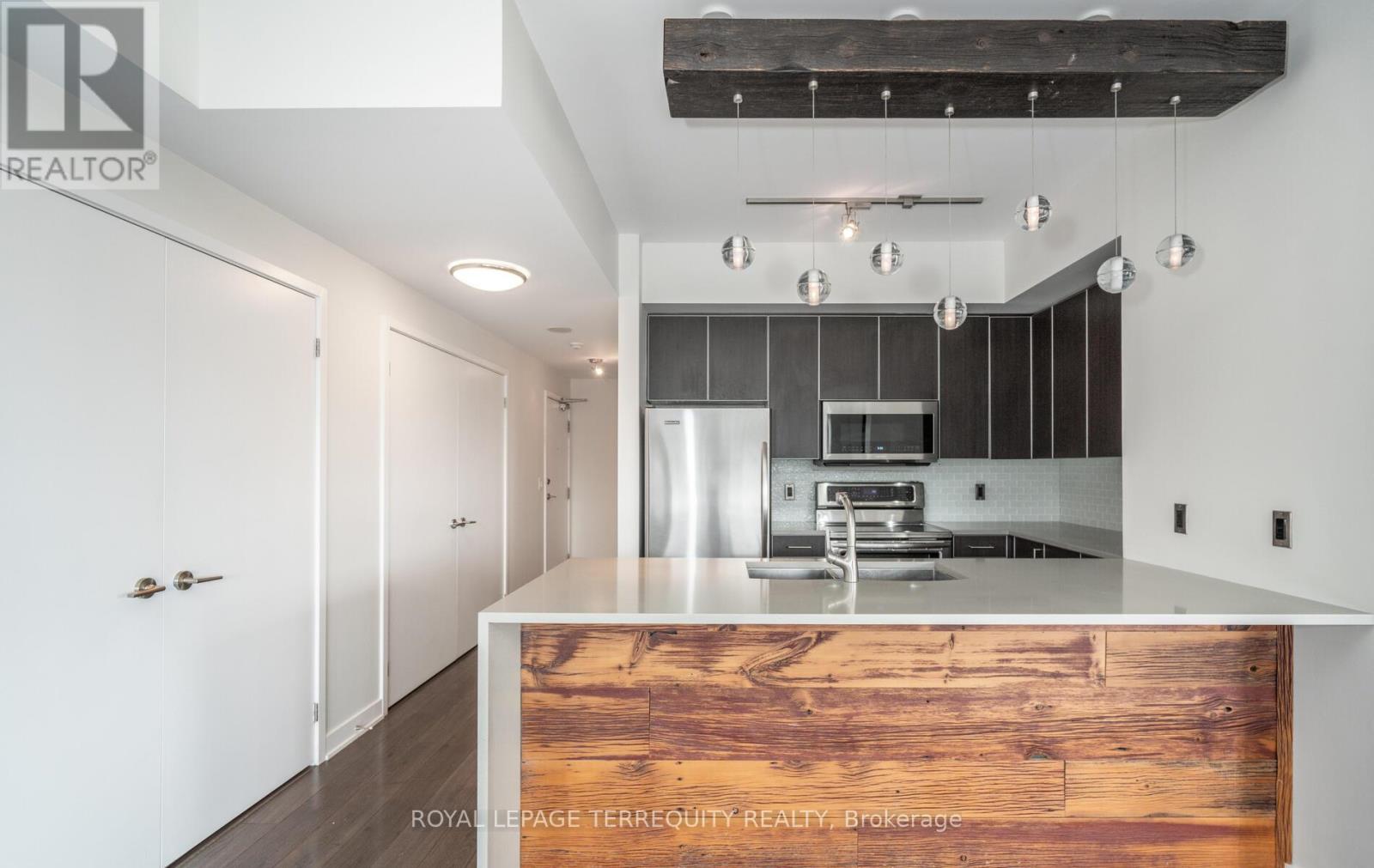 1009 - 400 Wellington Street W, Toronto, Ontario  M5V 0B5 - Photo 10 - C12523888