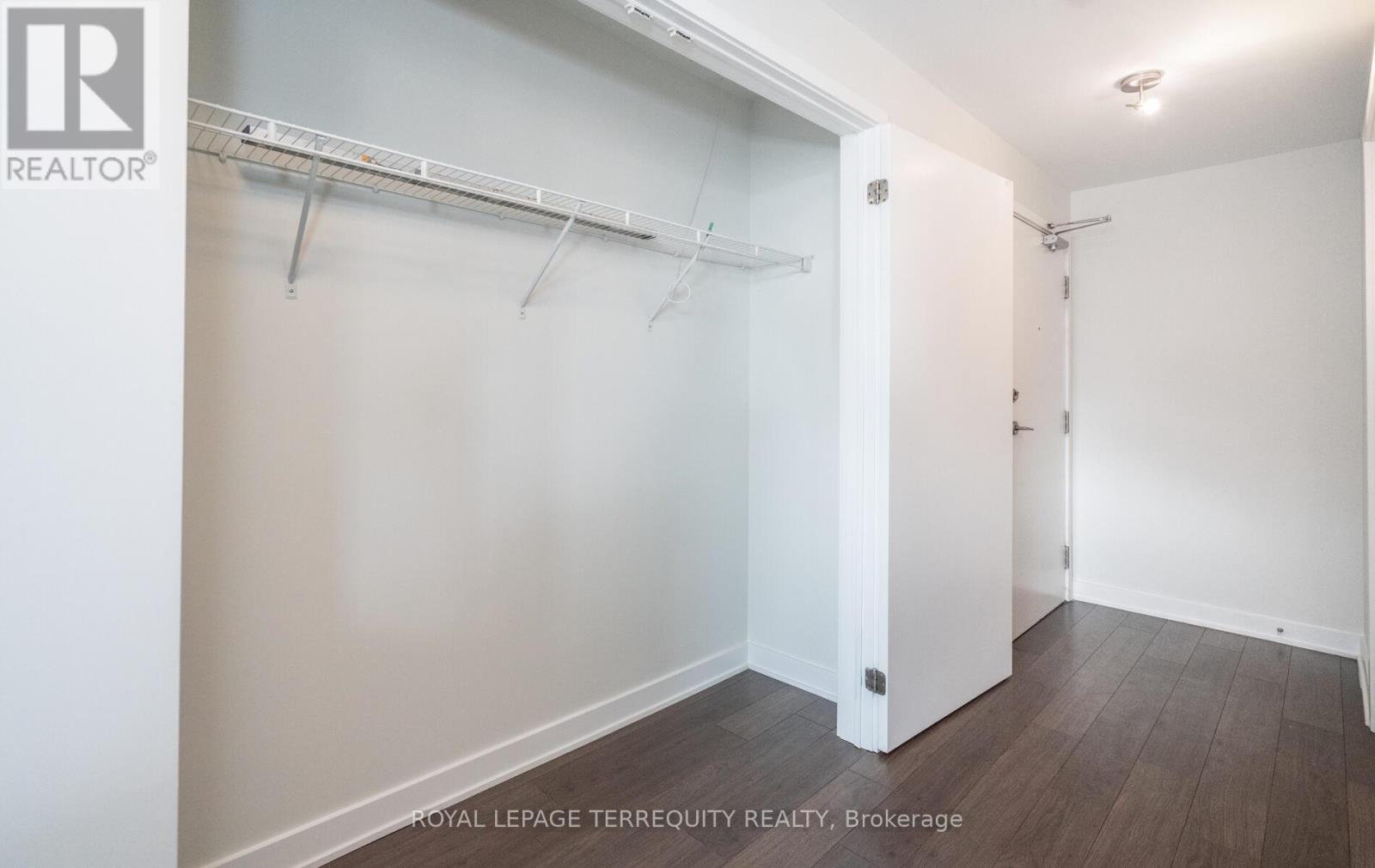 1009 - 400 Wellington Street W, Toronto, Ontario  M5V 0B5 - Photo 12 - C12523888