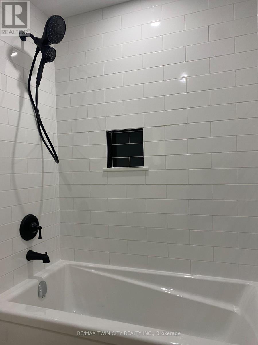 1067 Bernhardt Street, Cambridge, Ontario  N3H 2X9 - Photo 19 - X12521718