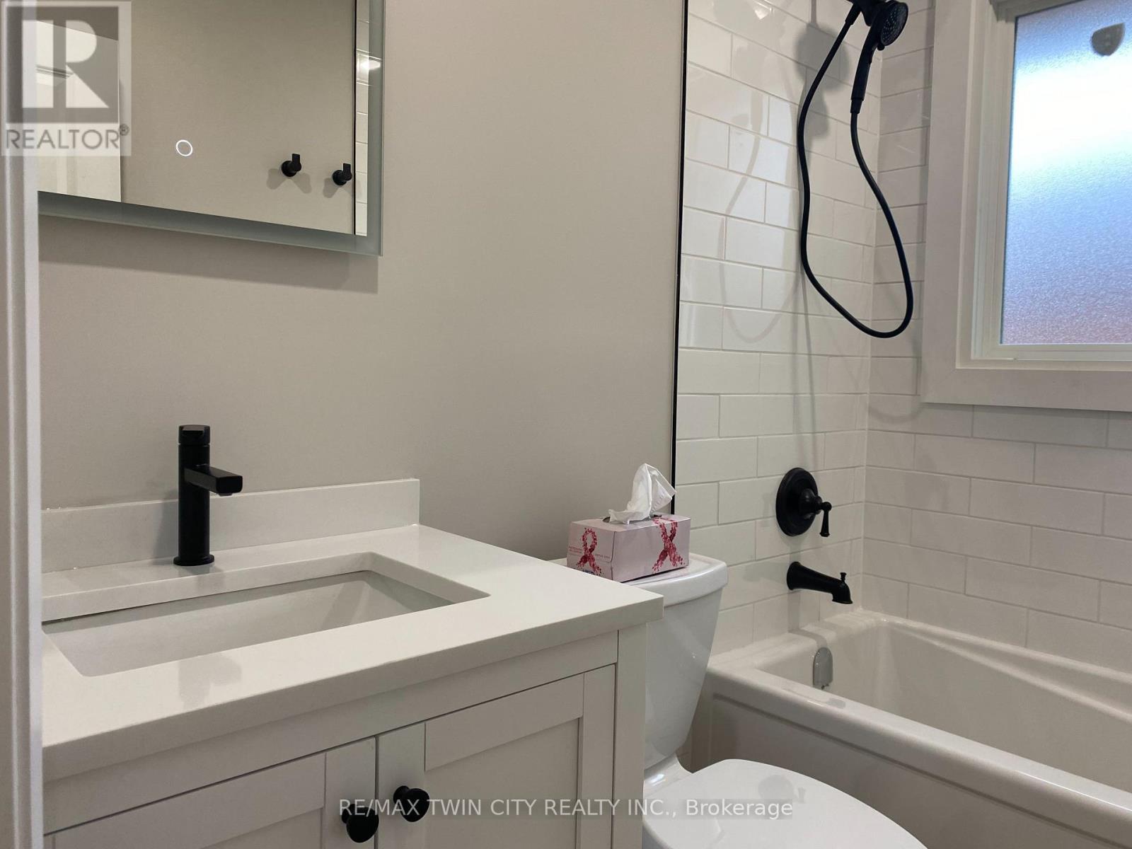 1067 Bernhardt Street, Cambridge, Ontario  N3H 2X9 - Photo 7 - X12521718