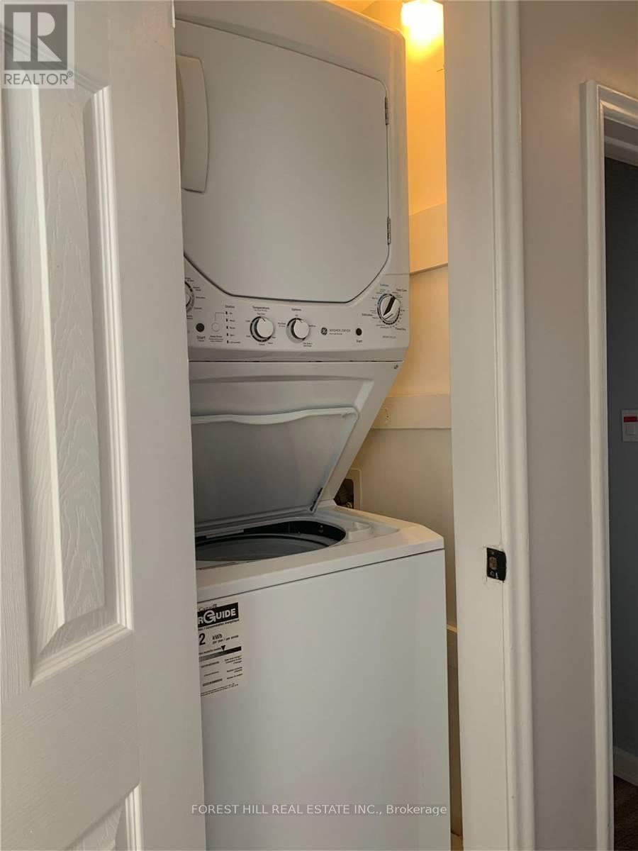 154 Northwood Drive, Toronto, Ontario  M2M 2K3 - Photo 14 - C12377704