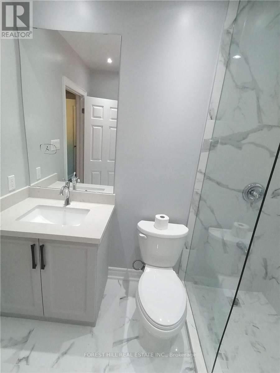 154 Northwood Drive, Toronto, Ontario  M2M 2K3 - Photo 3 - C12377704