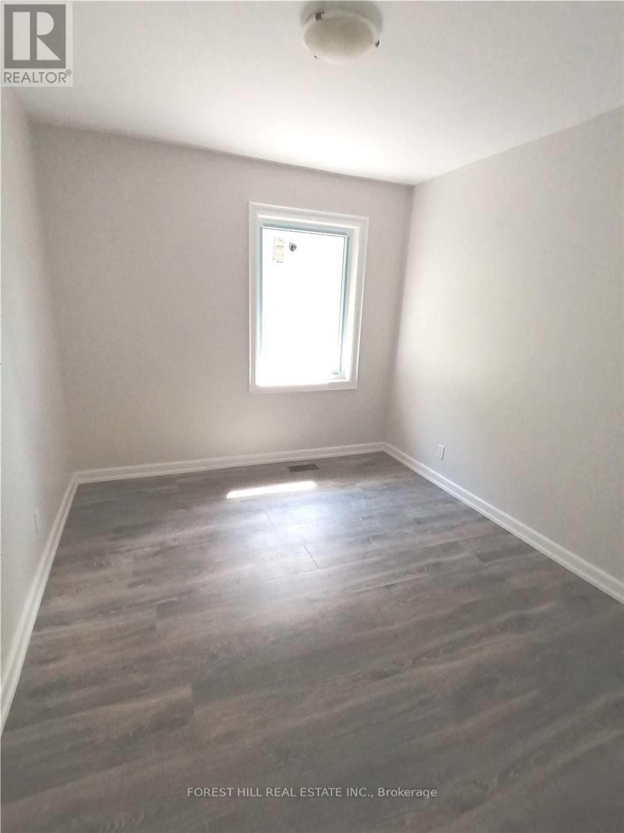 154 Northwood Drive, Toronto, Ontario  M2M 2K3 - Photo 5 - C12377704