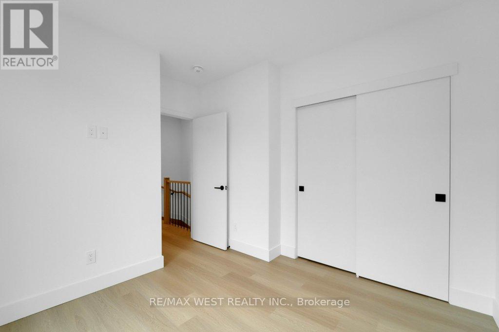 C - 661 Winona Drive, Toronto, Ontario M6C 3V6 - Photo 18 - C12470406