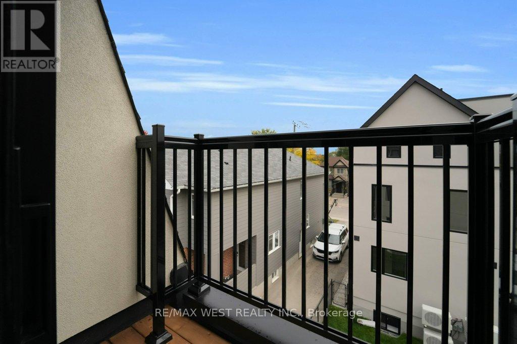 C - 661 Winona Drive, Toronto, Ontario M6C 3V6 - Photo 20 - C12470406